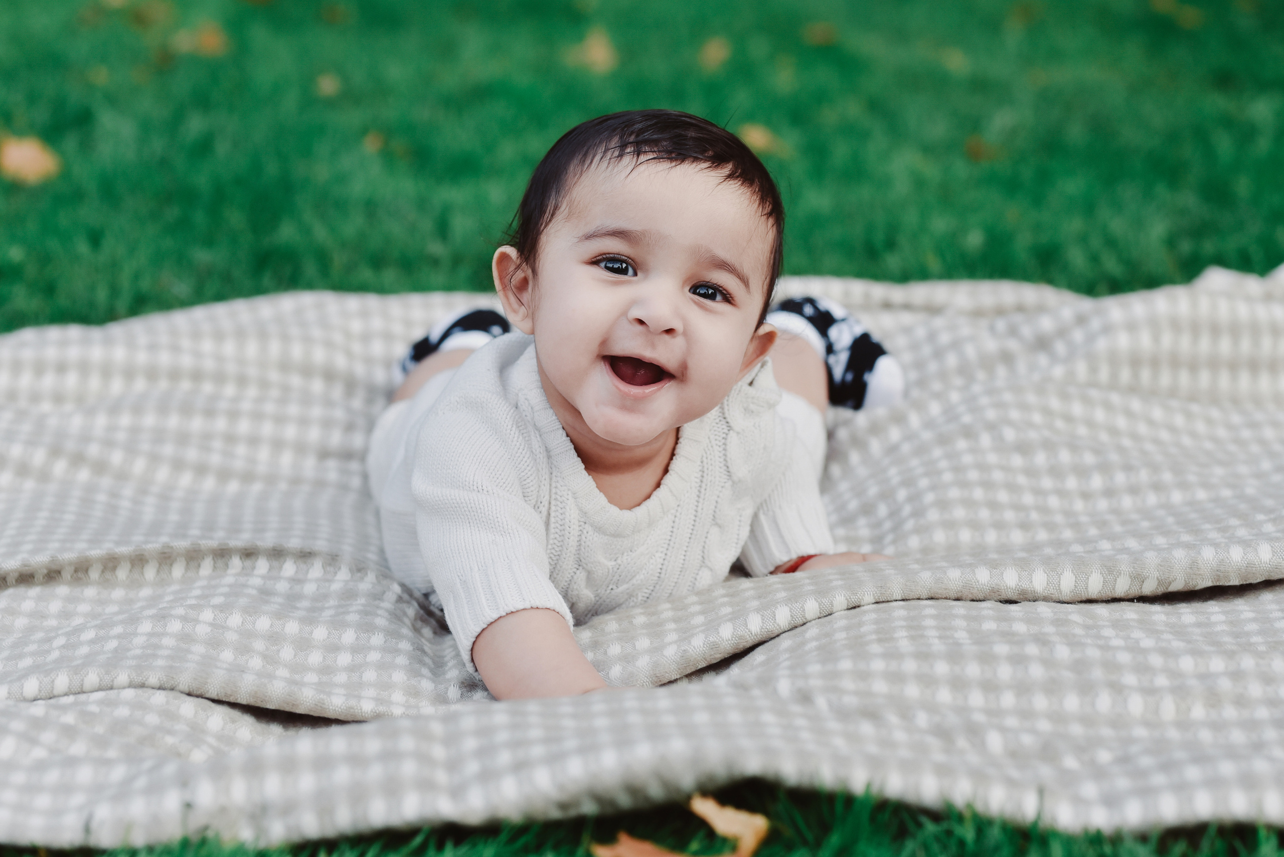 Sonal, Dimpee, Rohan and our little hero Miraan. Photographer Katia Velich Toronto Oakville GTA
