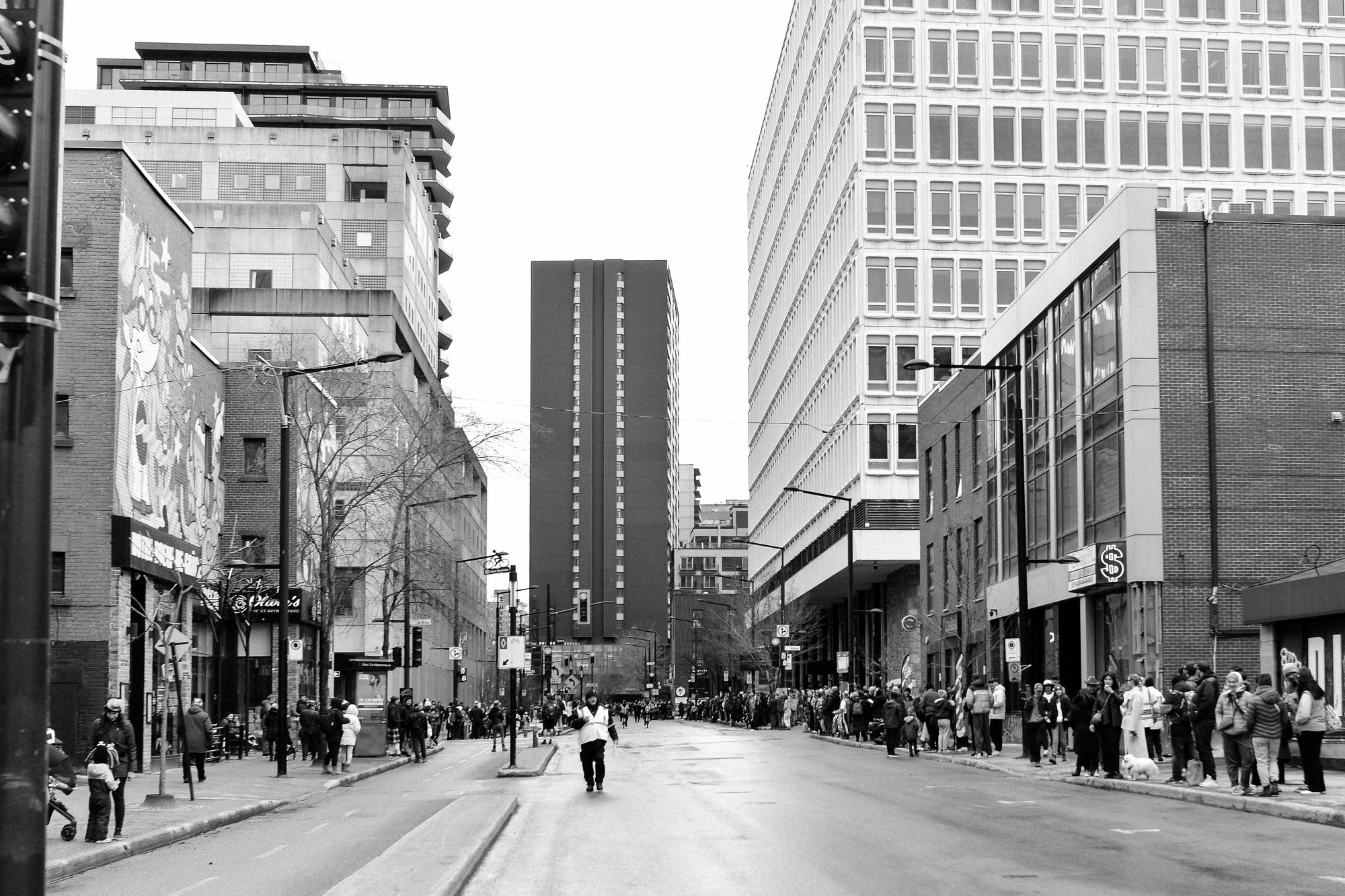 Streets and Cities. Photographer Katia Velich Toronto Oakville GTA