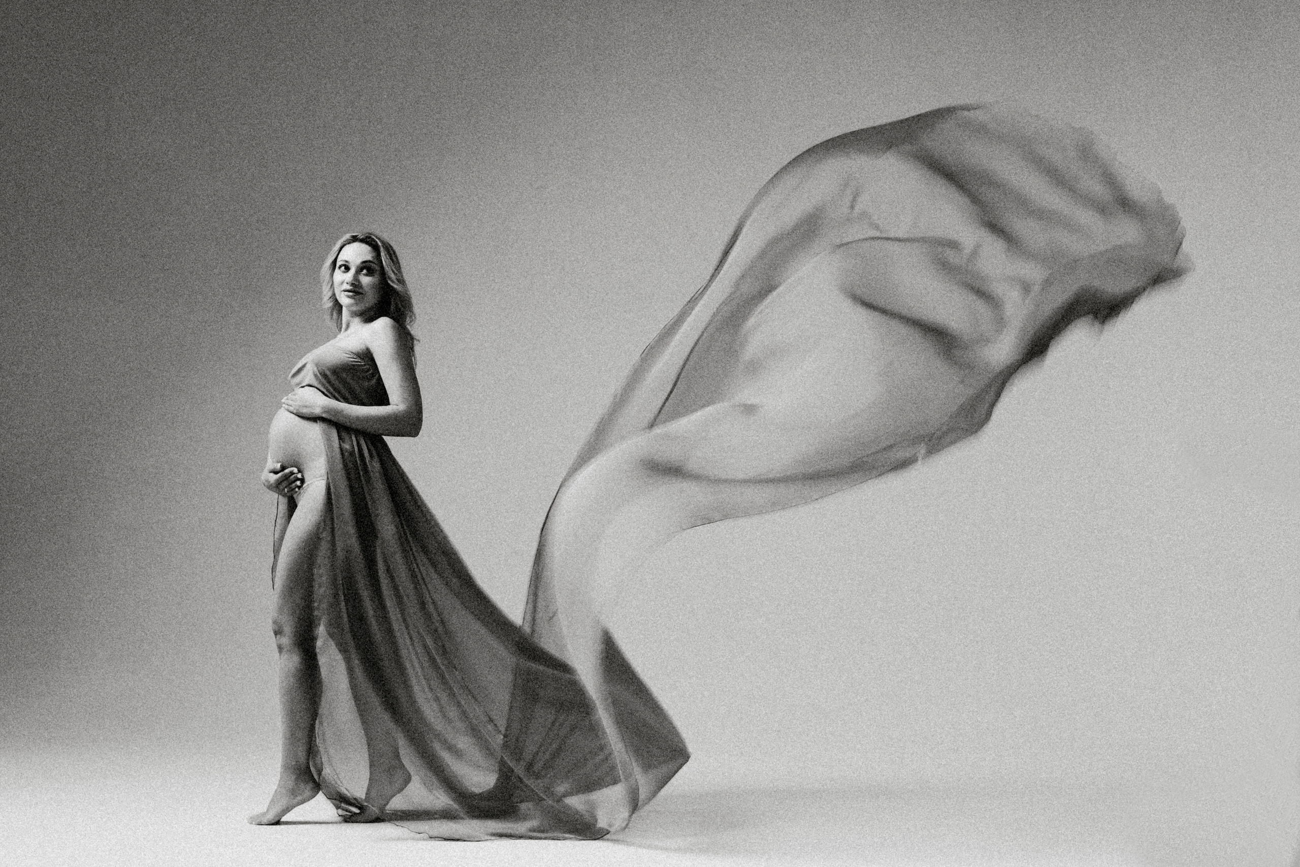 Pregnancy photoshoot. Photographer Katia Velich Toronto Oakville GTA