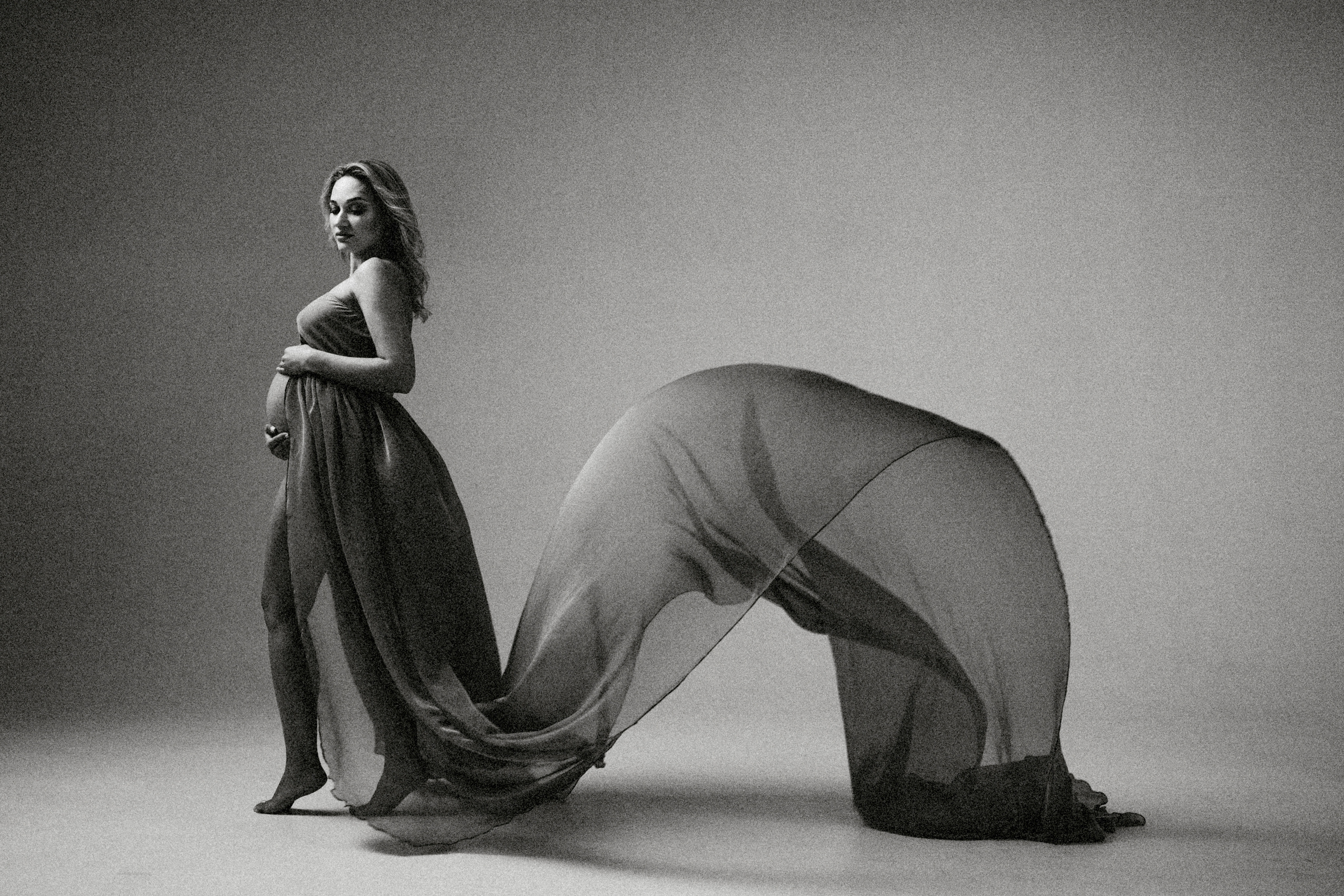 Pregnancy photoshoot. Photographer Katia Velich Toronto Oakville GTA