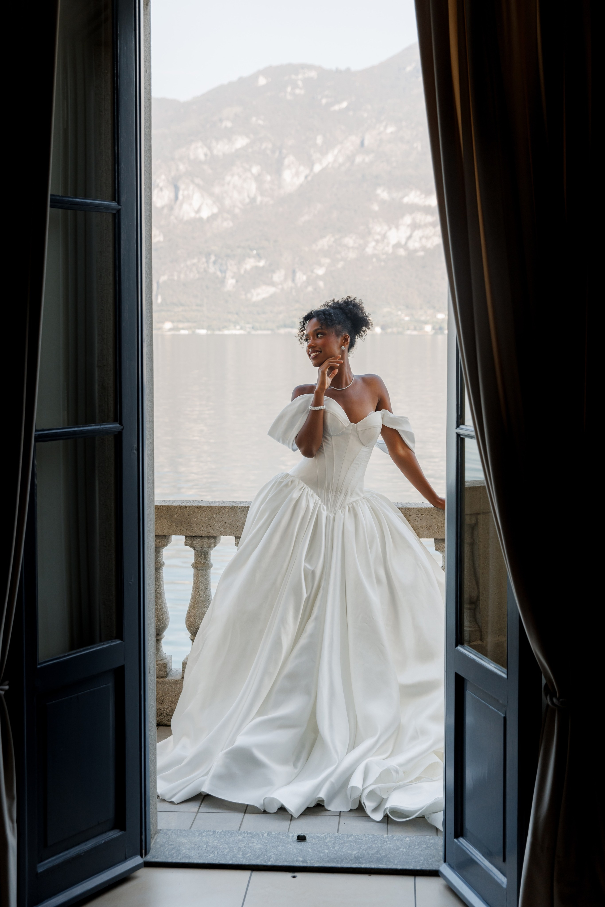 Worldwide wedding photographer