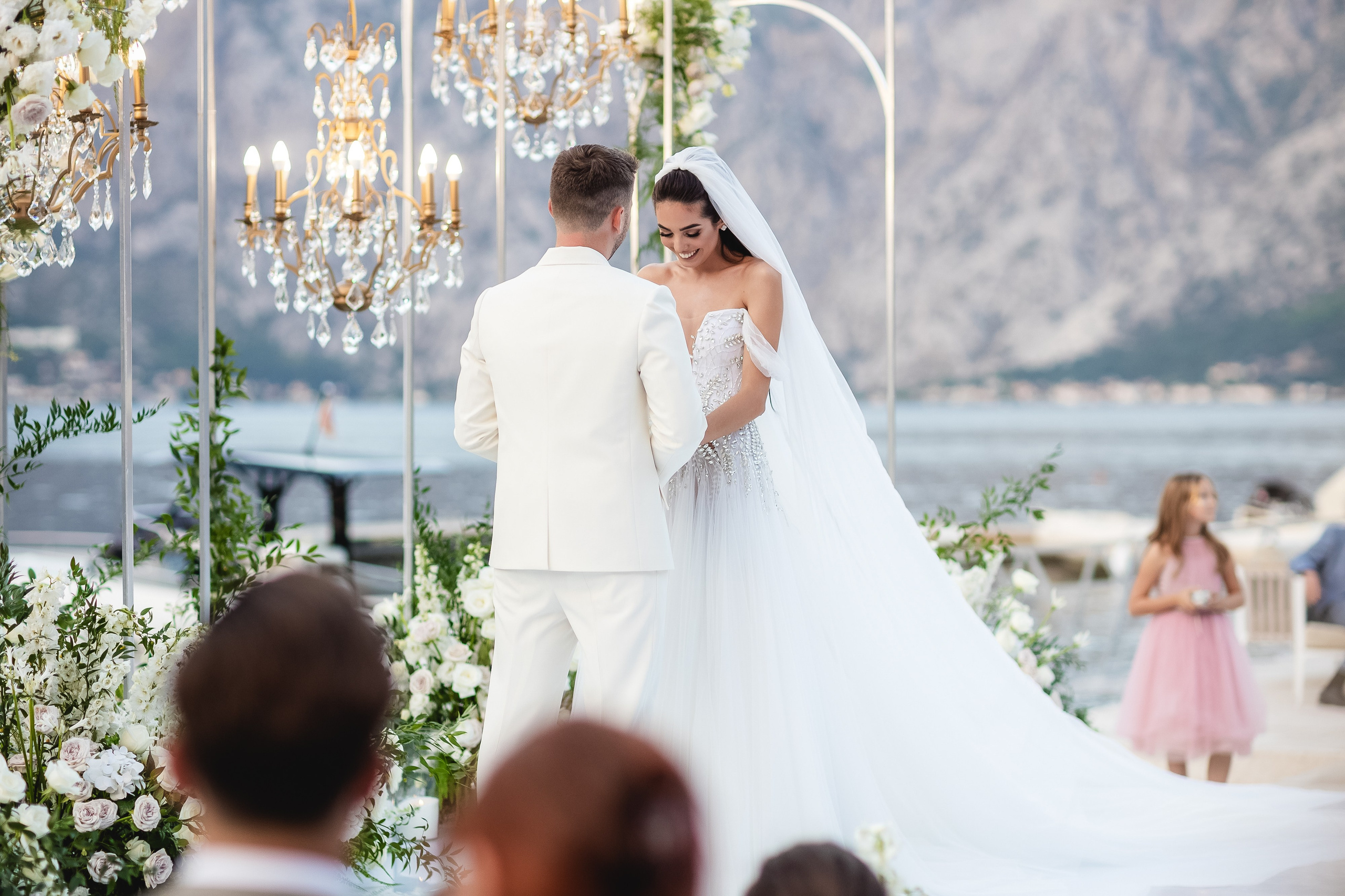 Worldwide wedding photographer