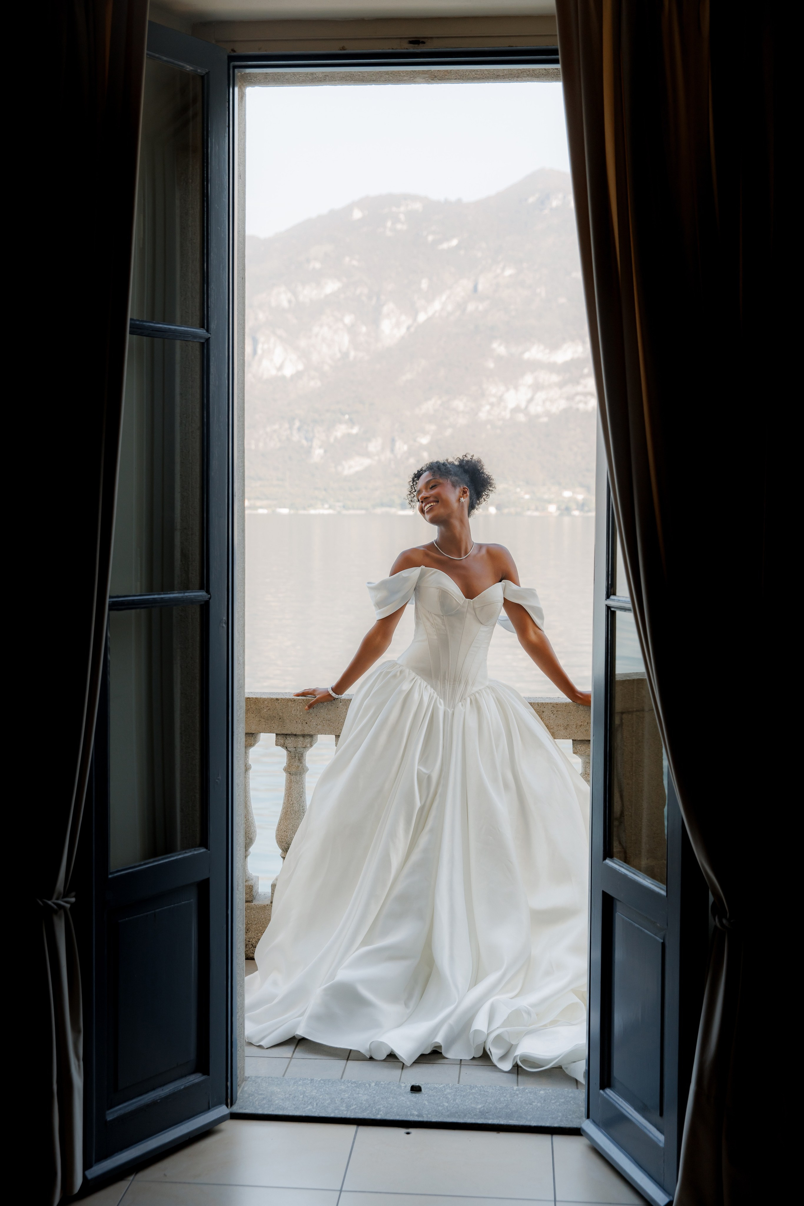 Worldwide wedding photographer