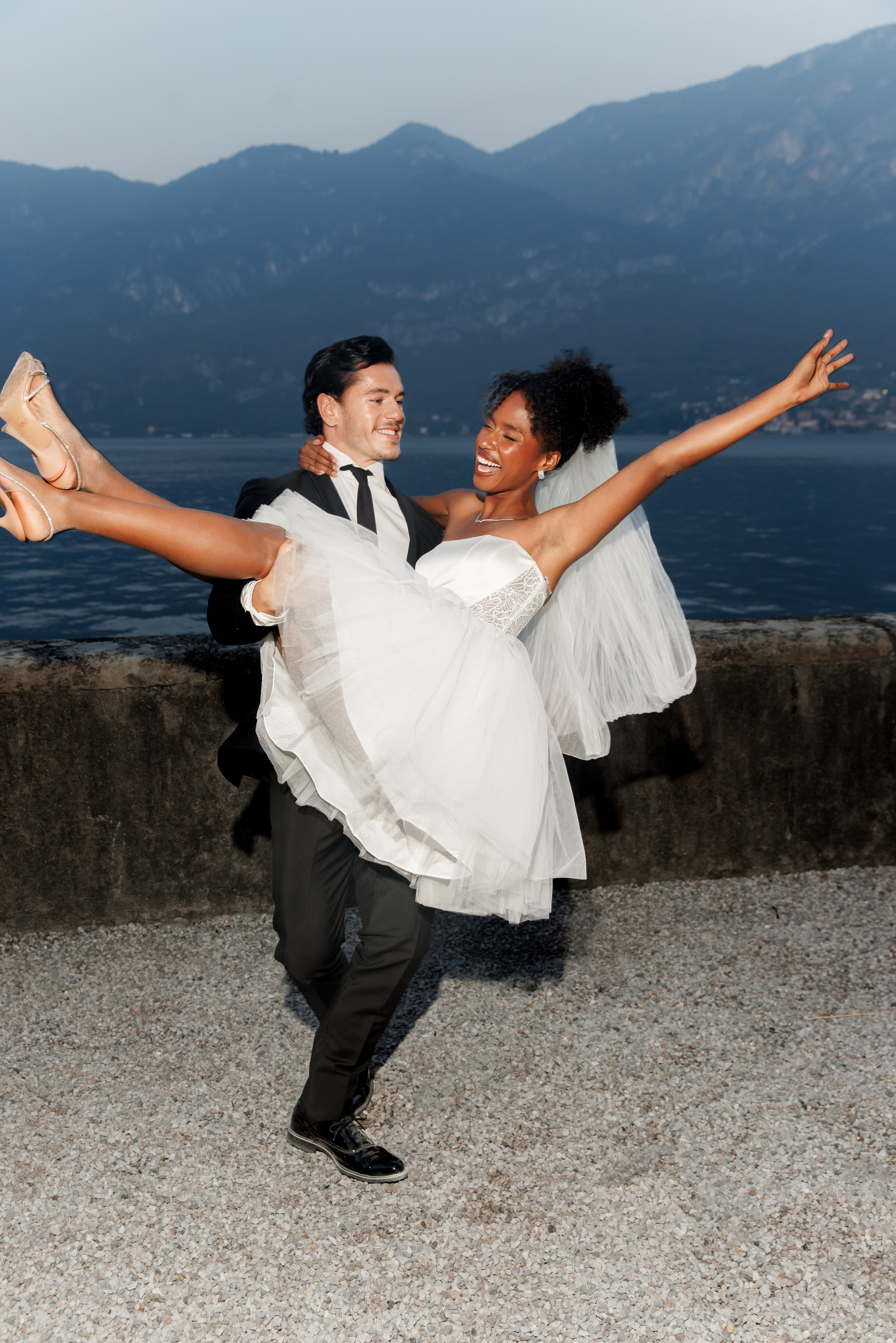 Worldwide wedding photographer