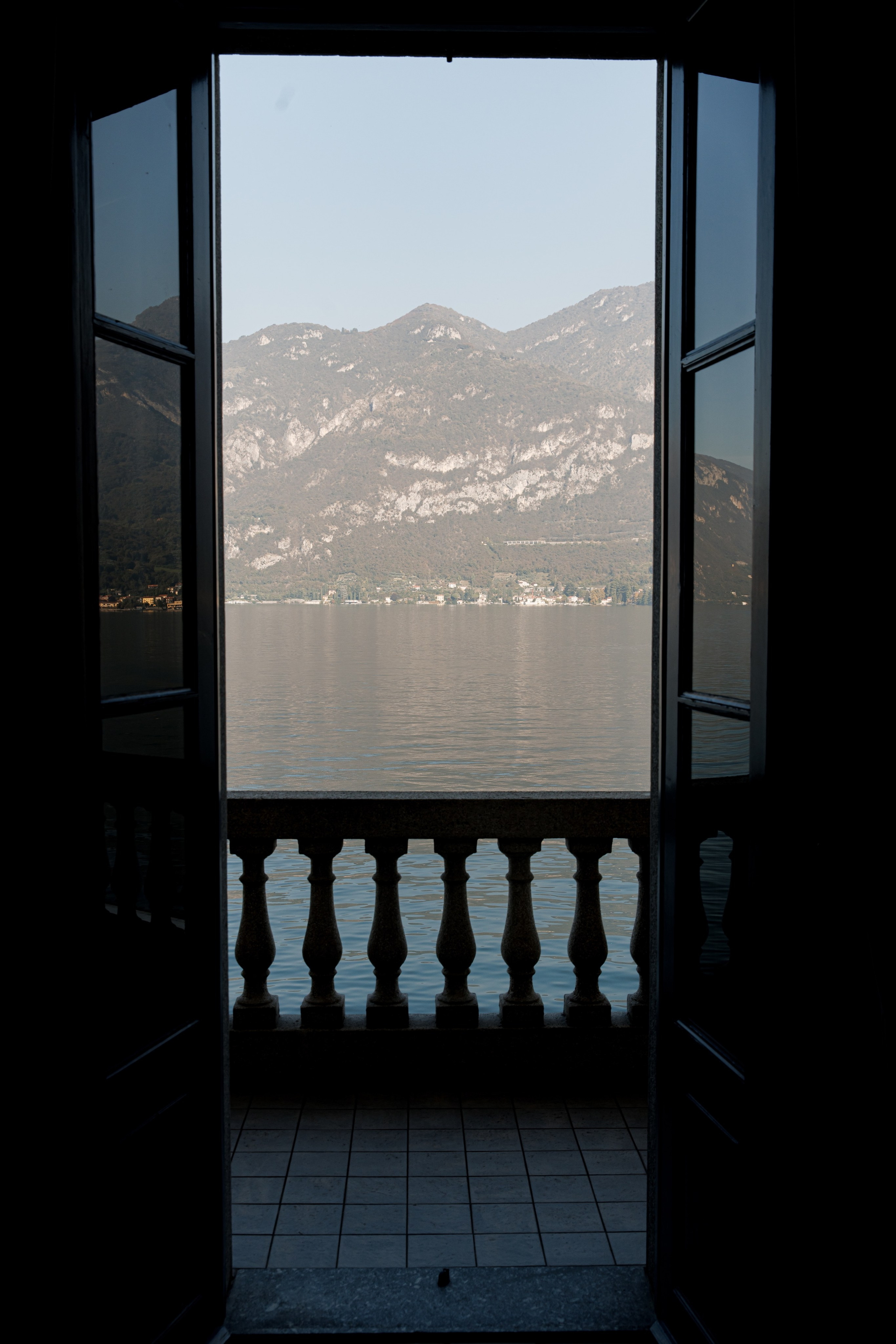 Worldwide wedding photographer