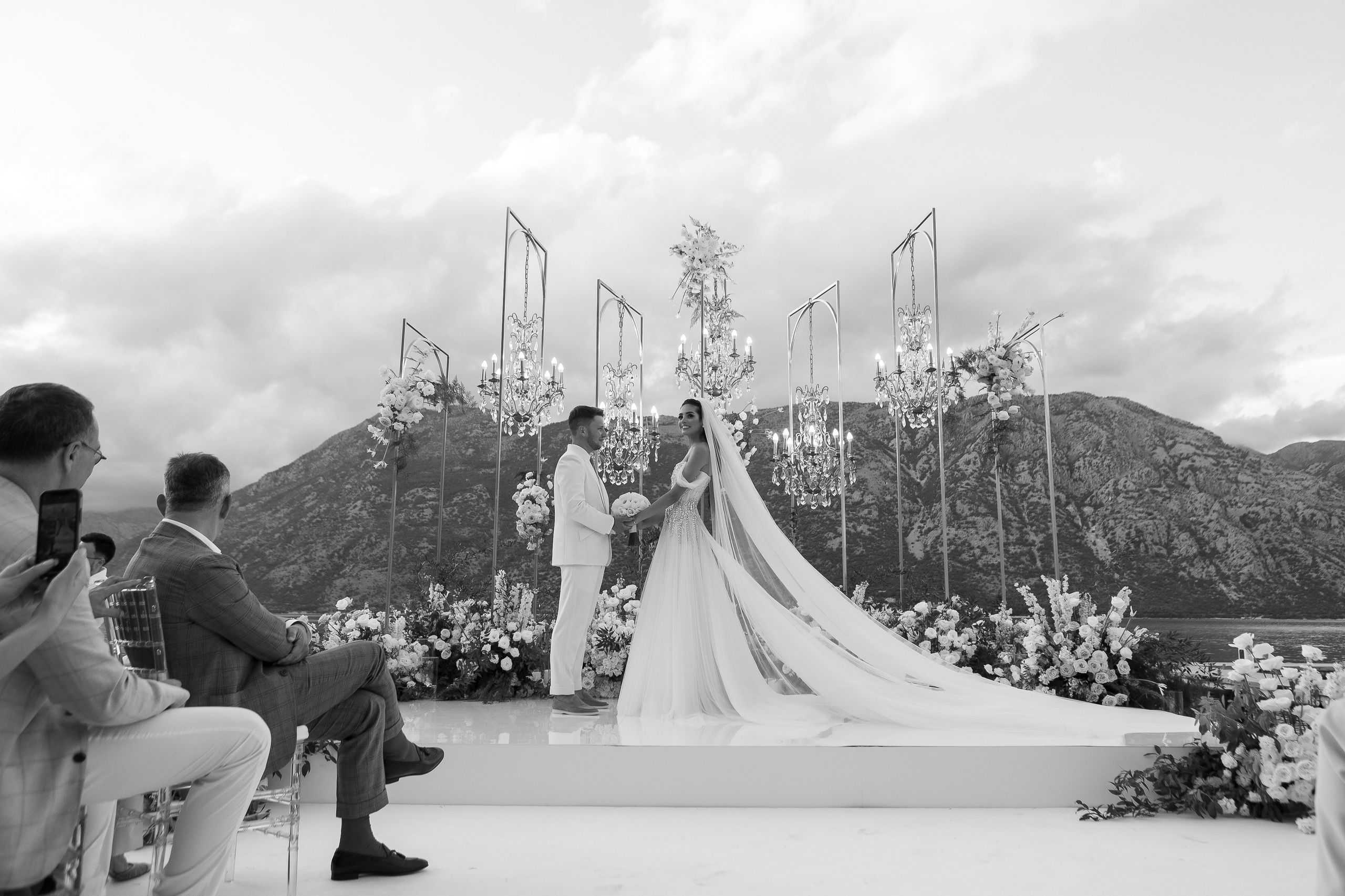 Worldwide wedding photographer