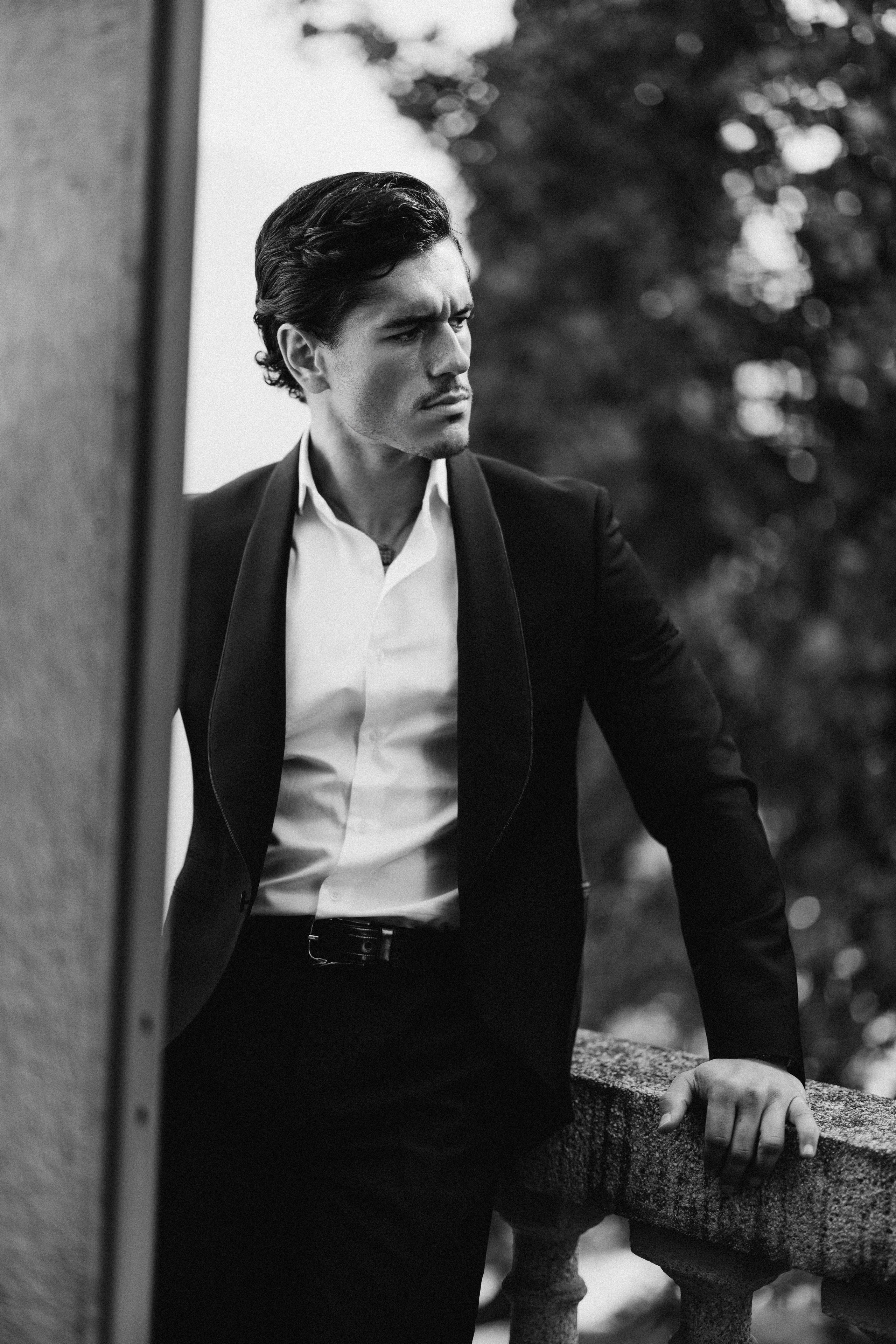 Worldwide wedding photographer