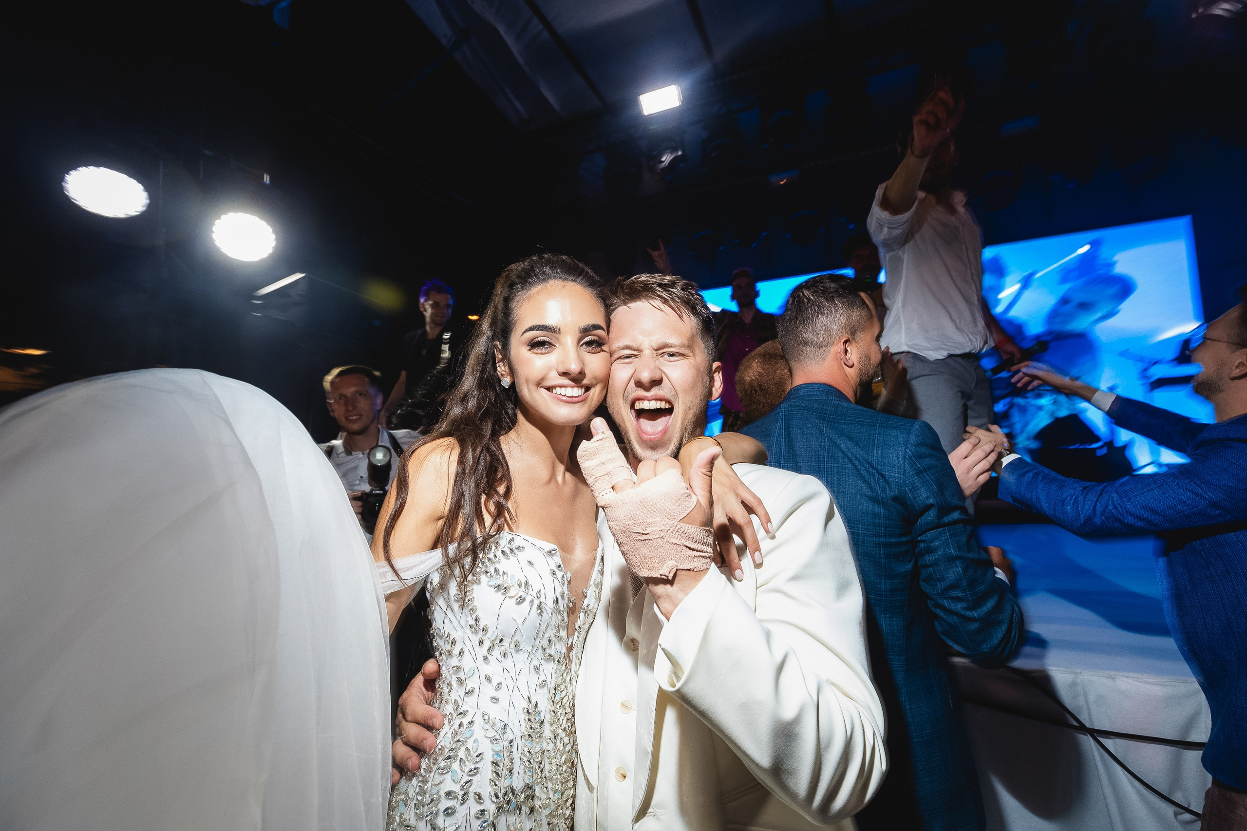 Worldwide wedding photographer