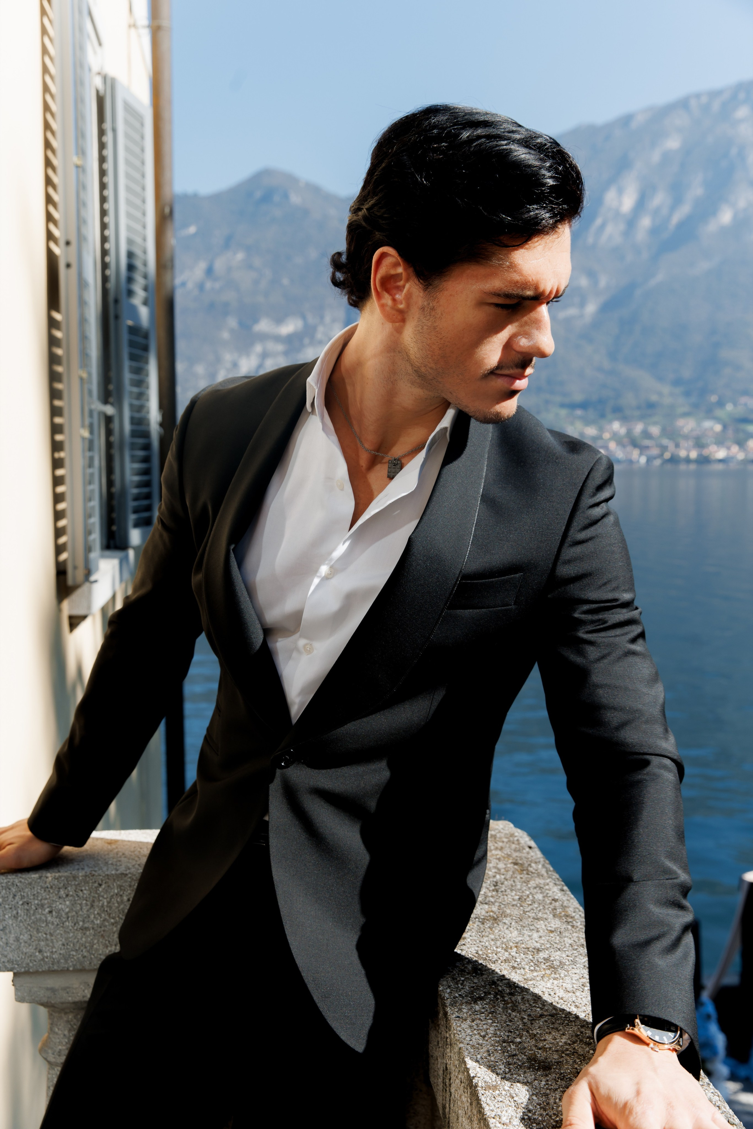 Worldwide wedding photographer