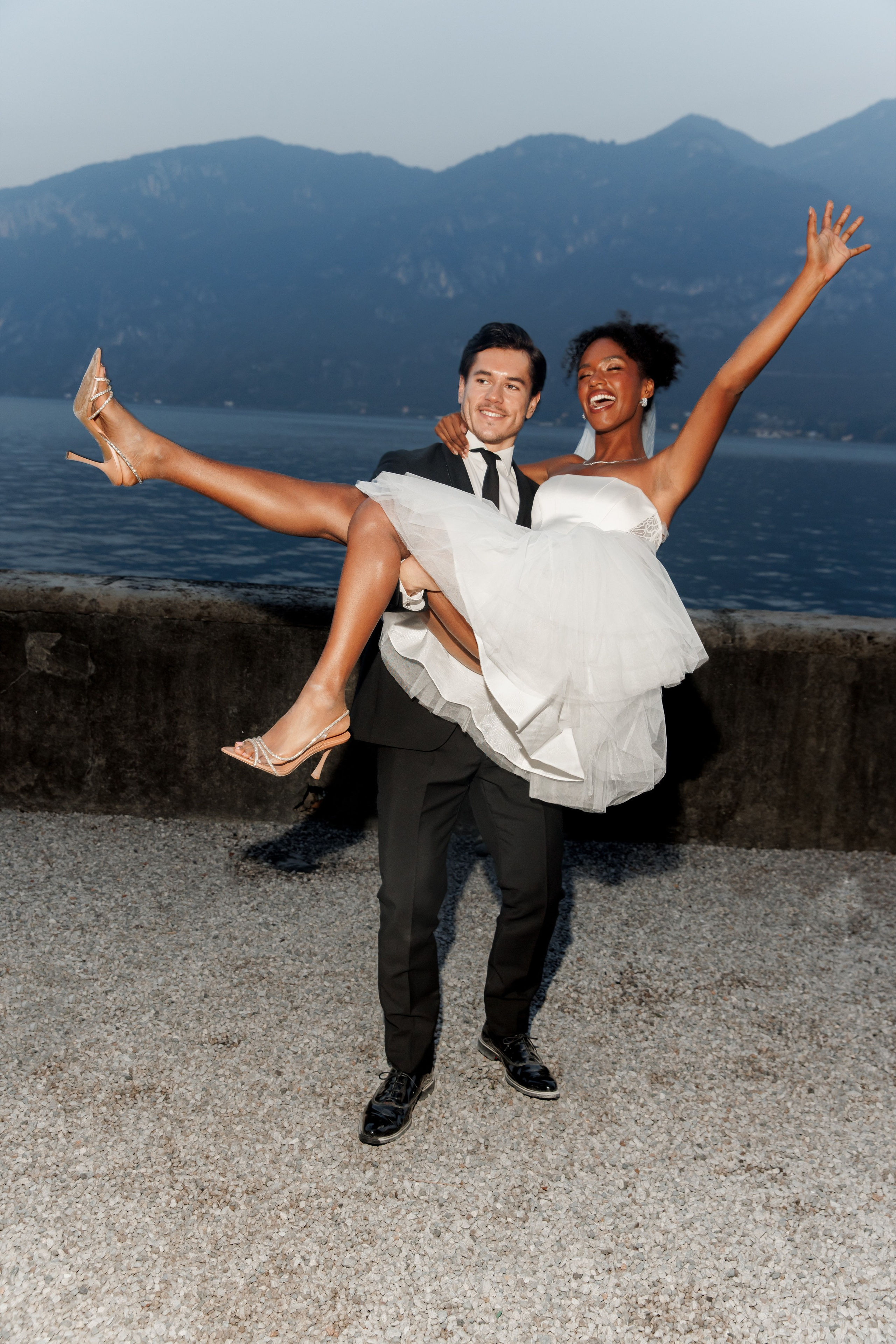 Worldwide wedding photographer