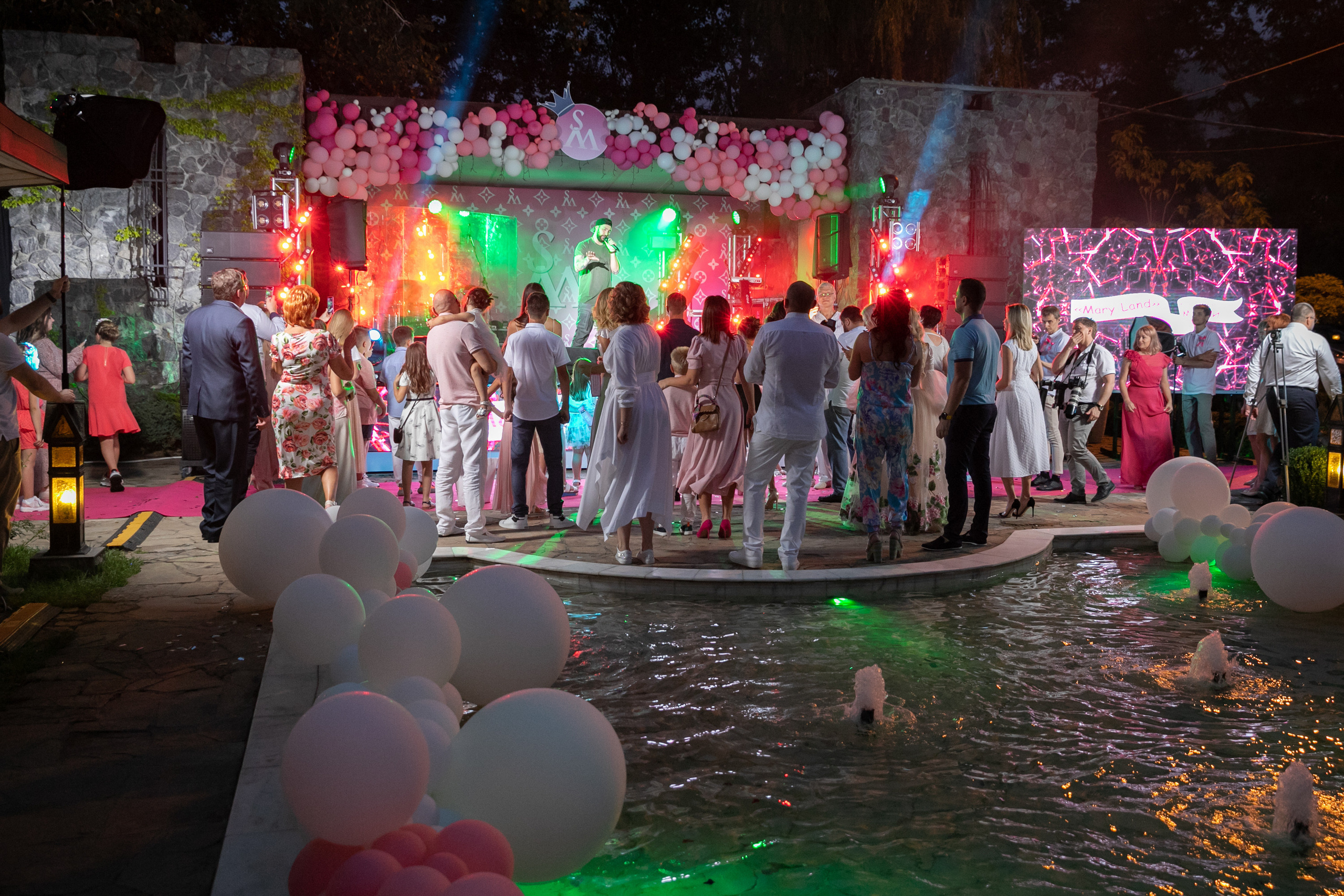 Репортаж / Reportage. Професійний фотограф Дмитро Білоцерковський