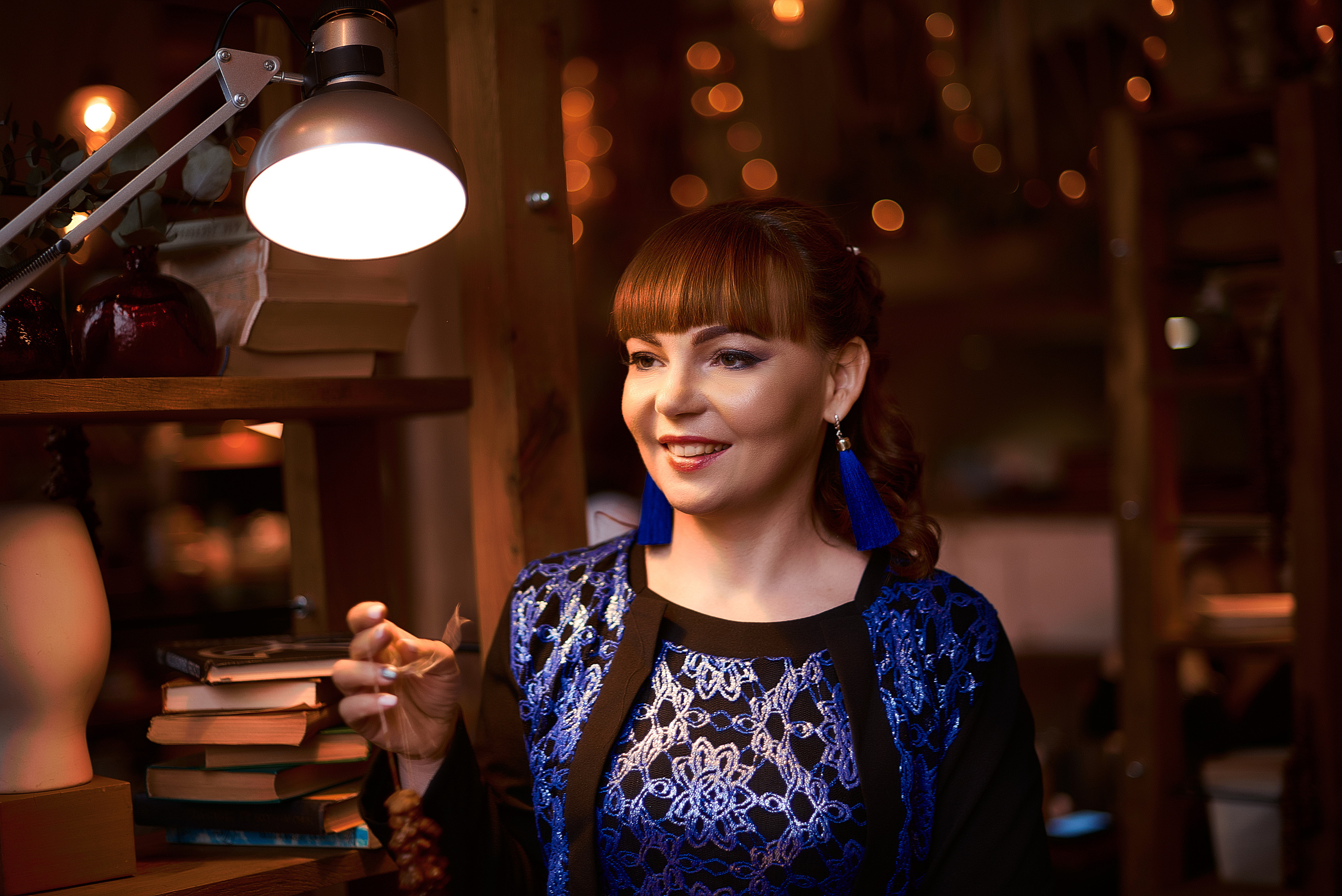 Атмосферный портрет девушки в теплых тонах от лучшего фотографа в Кривой Рог Днепр Украина.