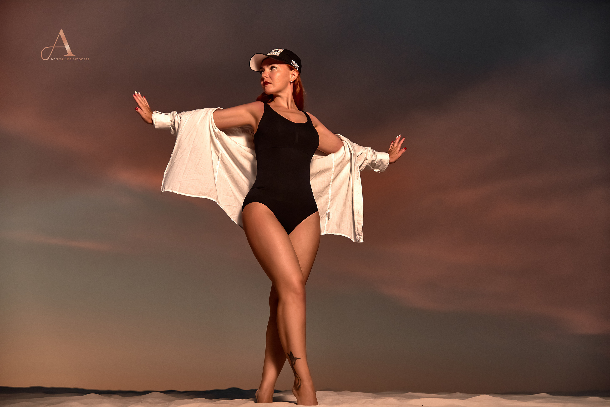 Огненная красотка, прогулка по белым пескам. Профессиональный Фотограф Халемонец Андрей в Кривой Рог Днепр Украина