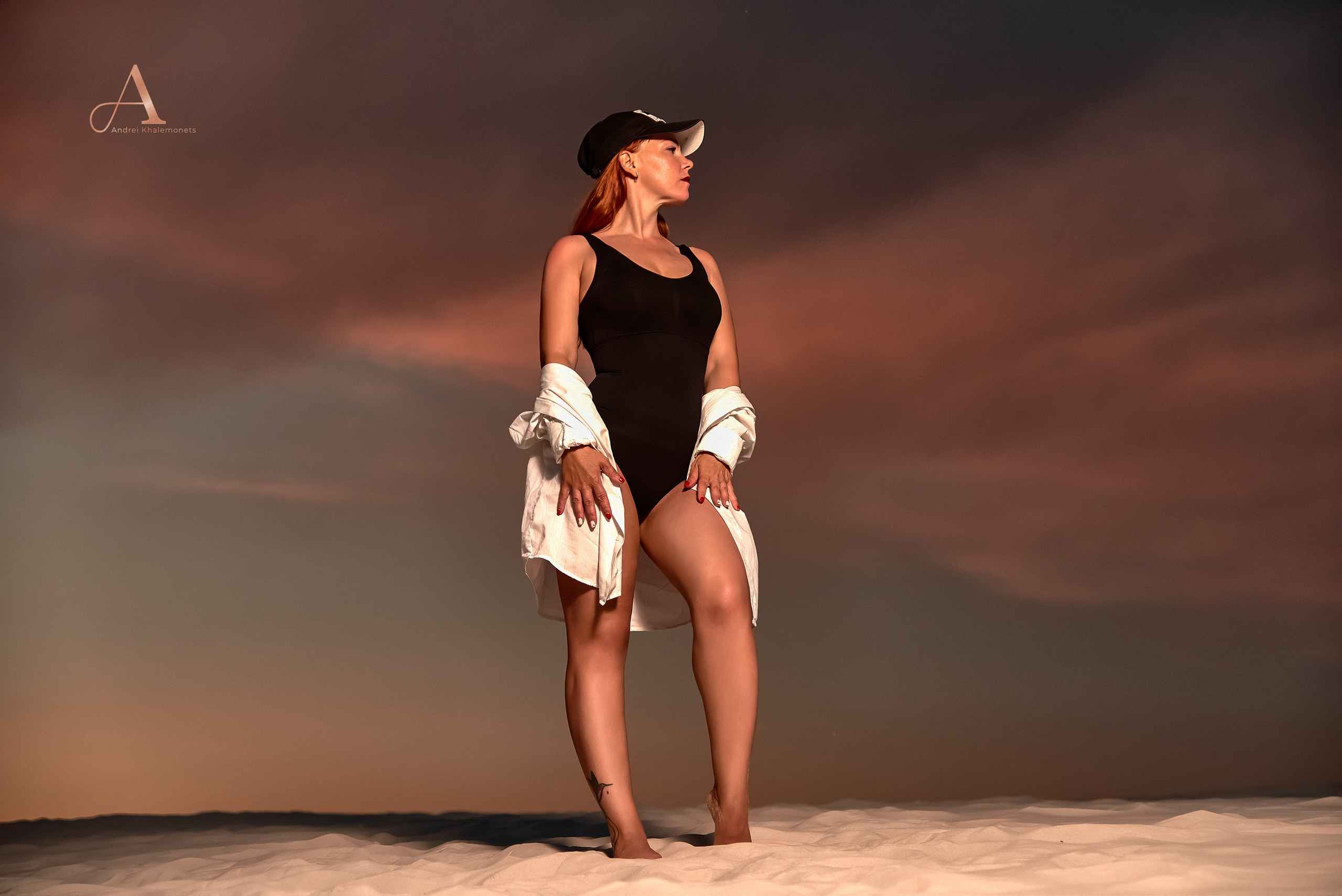 Огненная красотка, прогулка по белым пескам. Профессиональный Фотограф Халемонец Андрей в Кривой Рог Днепр Украина