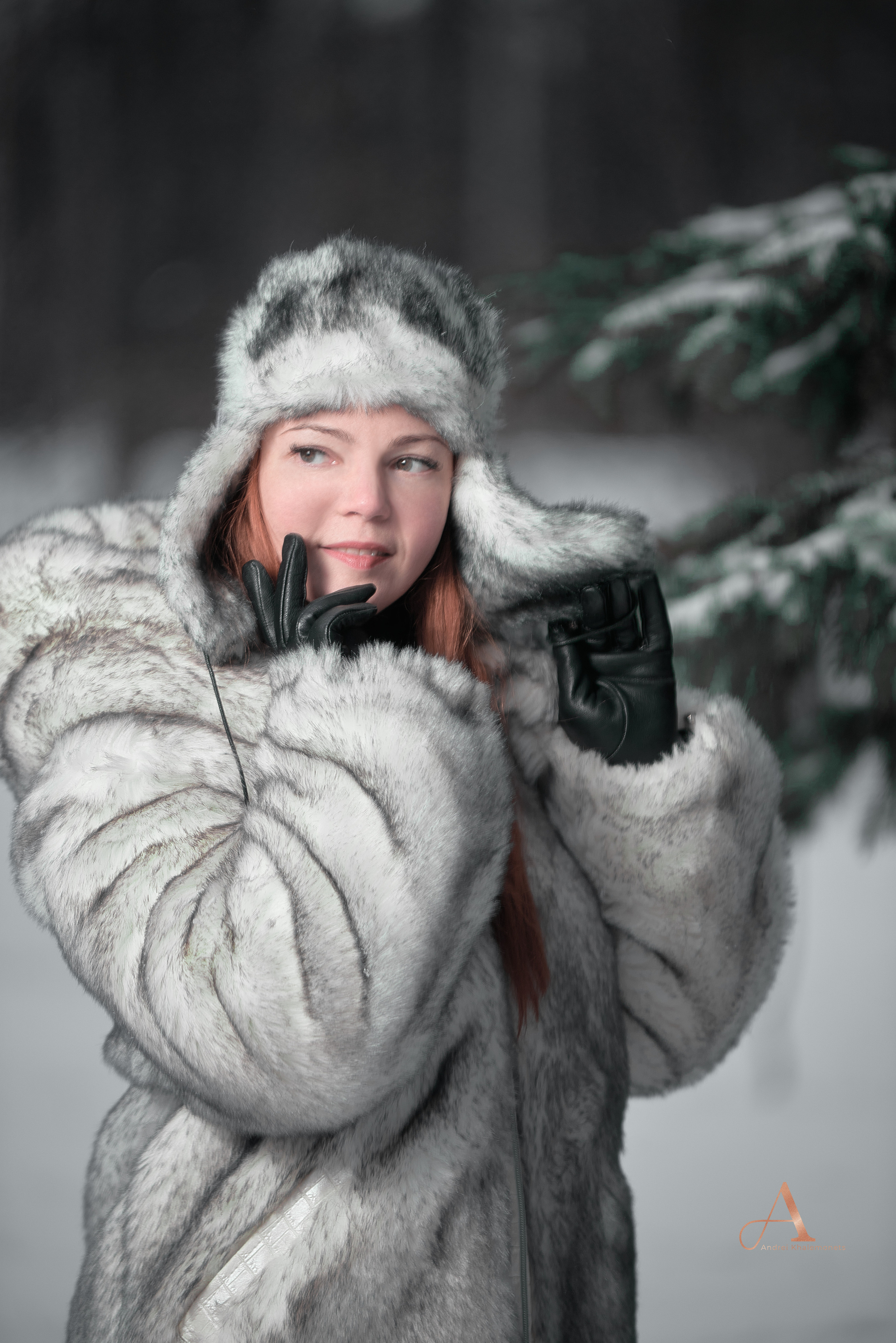 Тематический зимний портрет девушки, в Кривой Рог Днепр Украина.