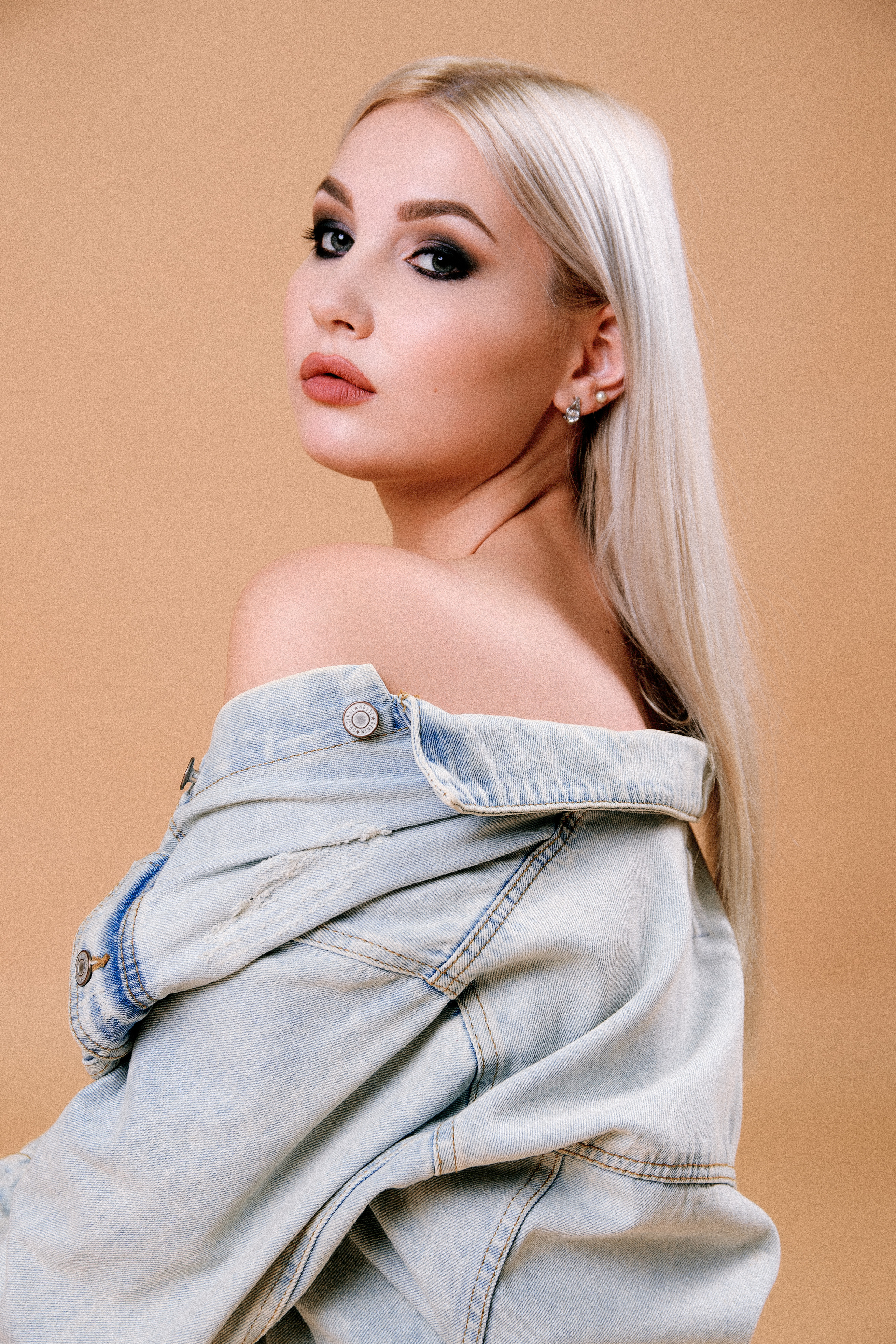 Denim sexy girl. Весільний фотограф Чернігів — Elena Ozornina