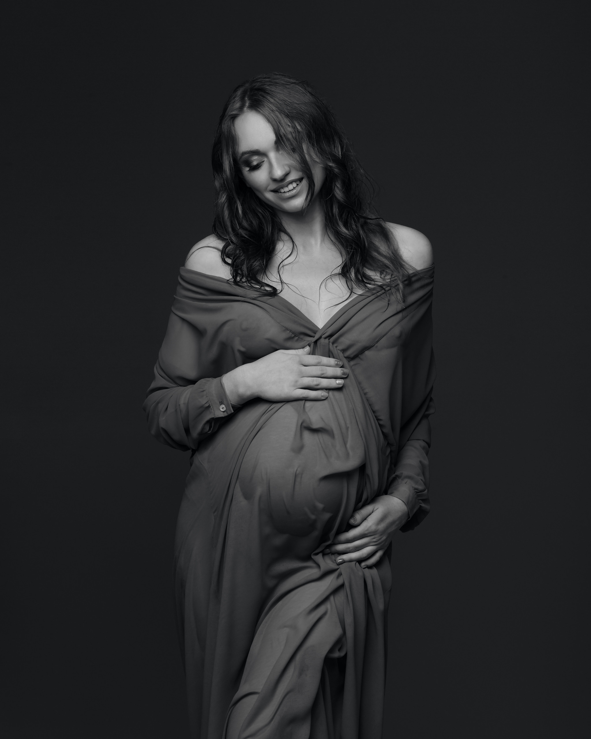 Maternity. Fashion and portrait photographer Inga Makeyeva