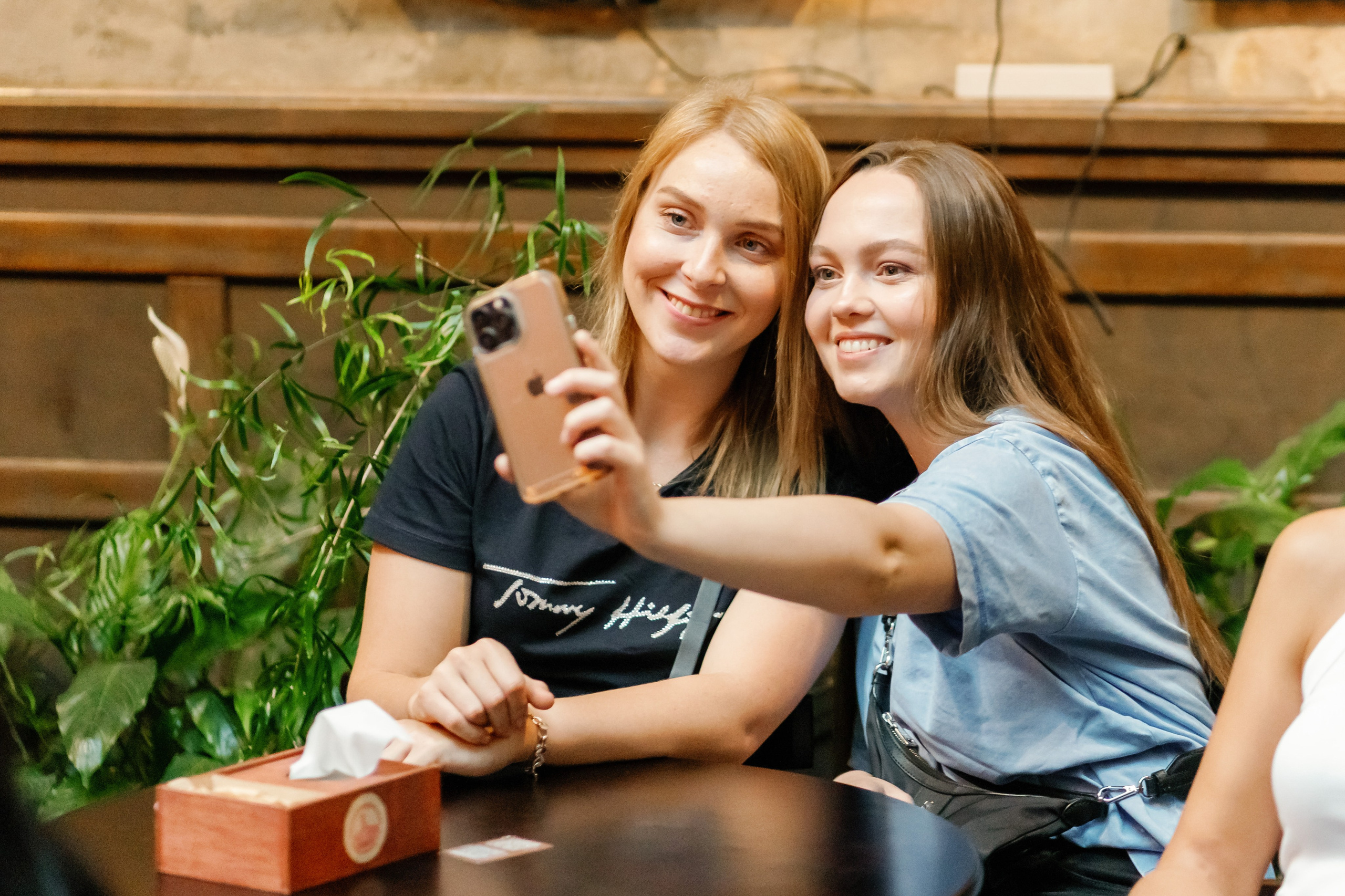 #ДашаЧитає. Весільний фотограф Сергій Черепанов - Львів, Київ, Кропивницький