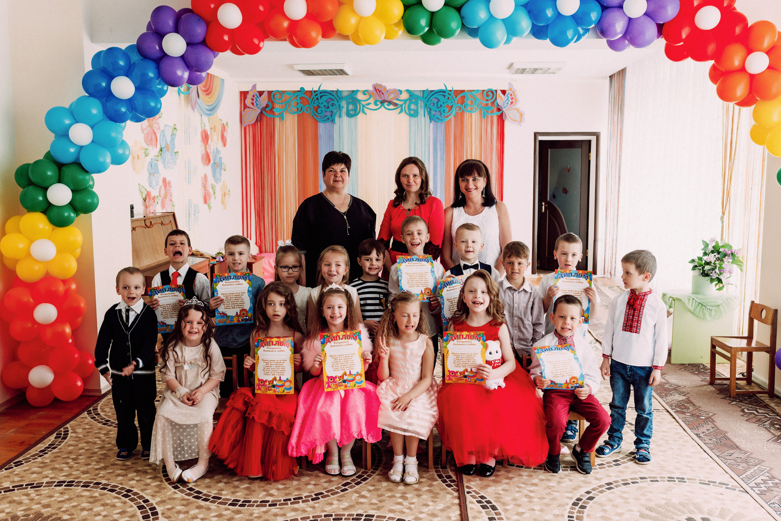 Ранок в садочку. Весільний фотограф | Рівне | Львів | Ваш фотограф на весілля