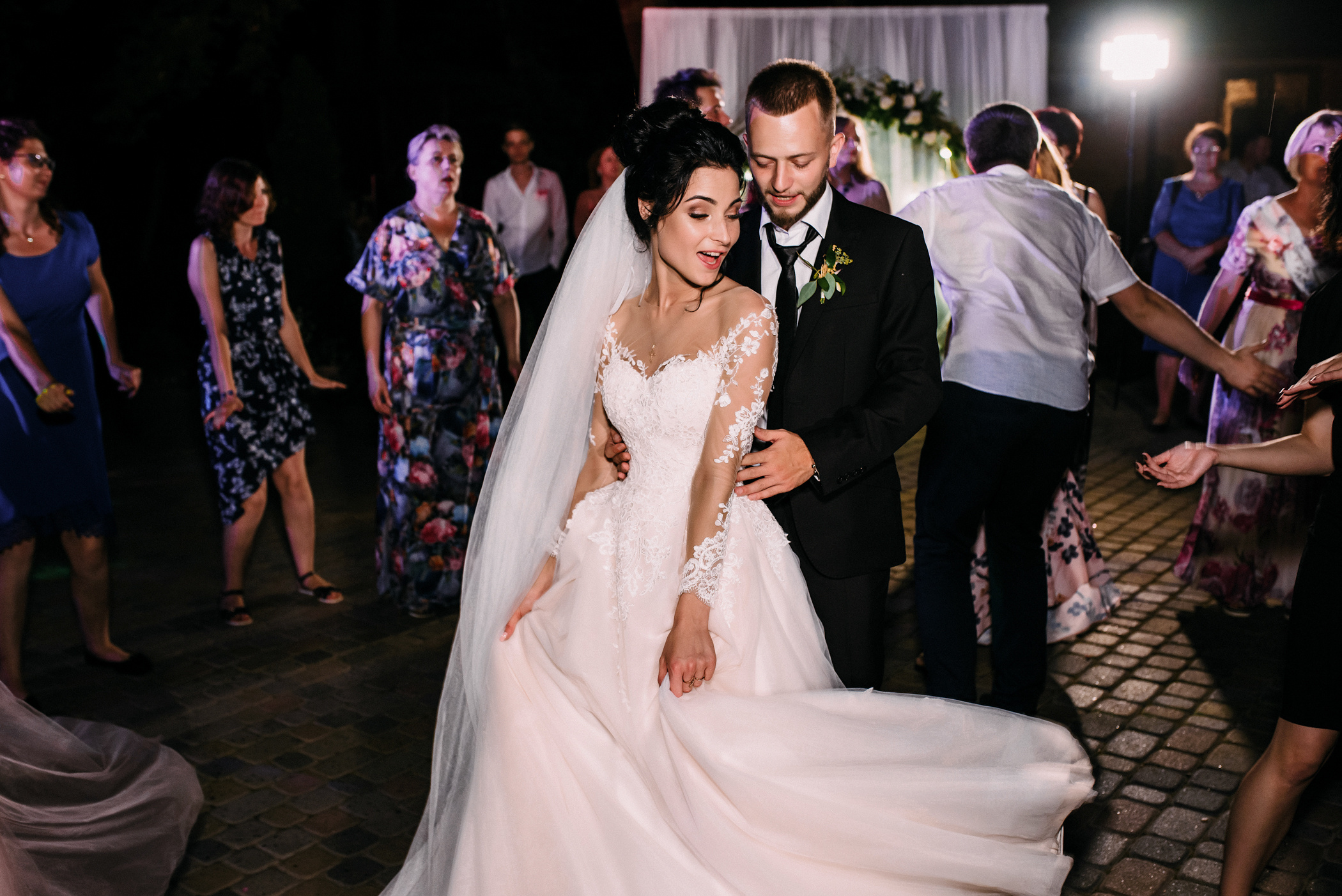 Весільна фотозйомка гарної пари в Рівному. Весільний фотограф | Рівне | Львів | Ваш фотограф на весілля