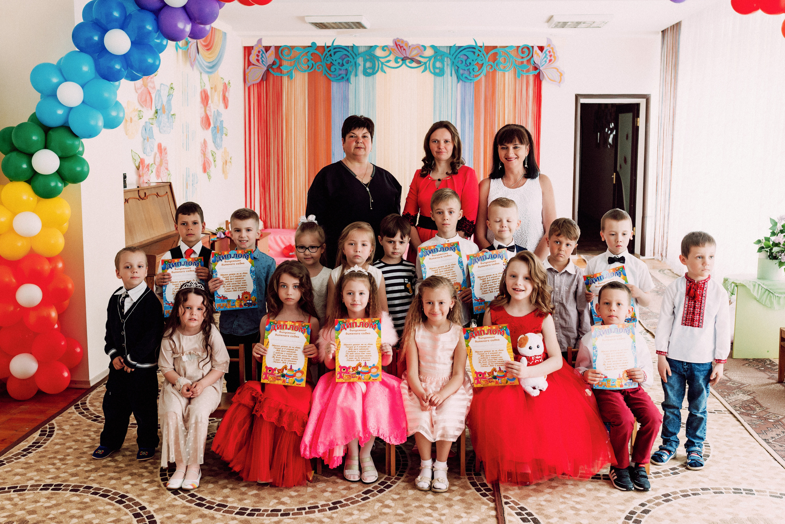 Ранок в садочку. Весільний фотограф | Рівне | Львів | Ваш фотограф на весілля