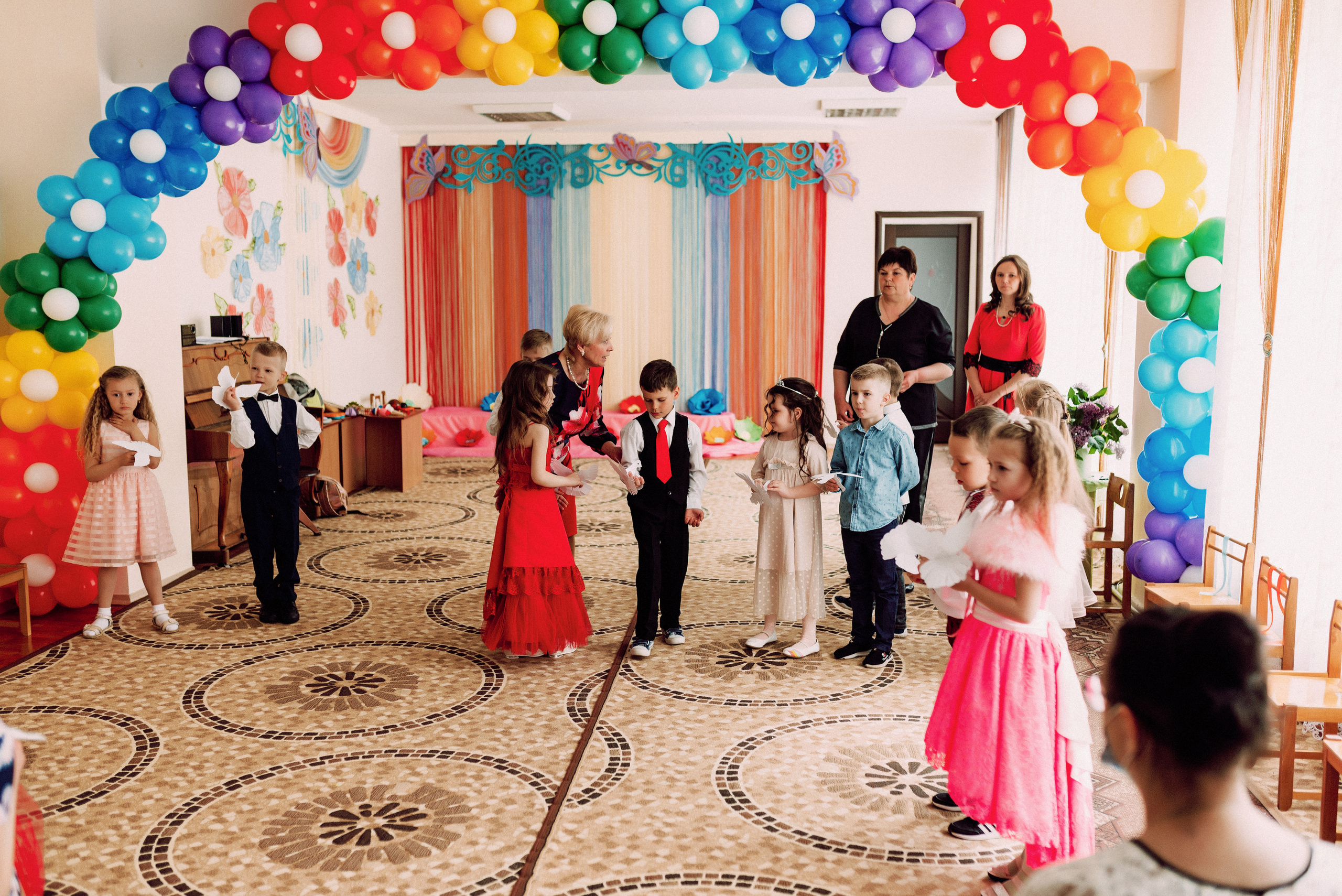 Ранок в садочку. Весільний фотограф | Рівне | Львів | Ваш фотограф на весілля