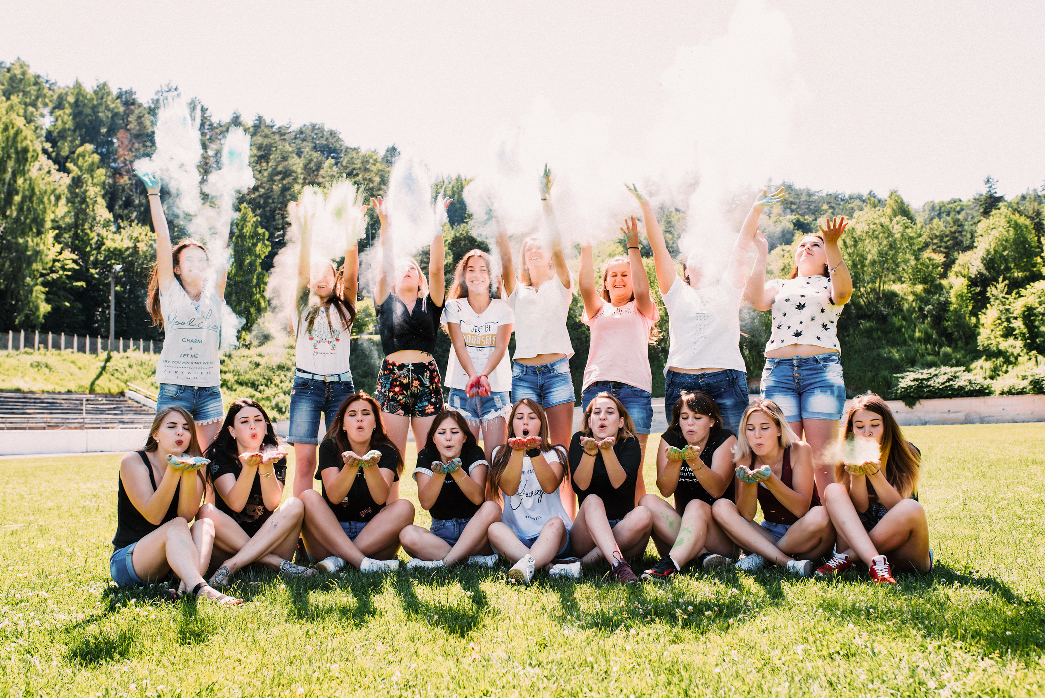Фотосесія студентів з фарбою Холі. Весільний фотограф | Рівне | Львів | Ваш фотограф на весілля