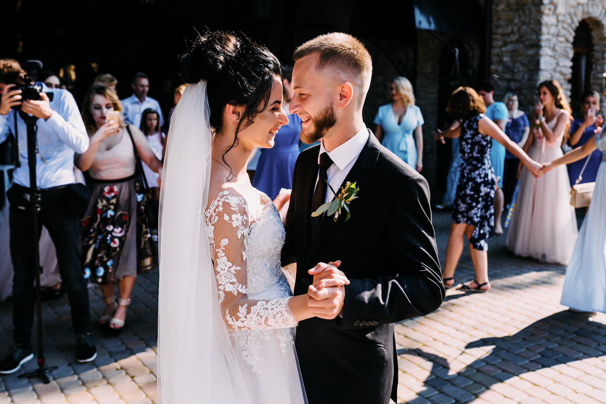 Весільна фотозйомка гарної пари в Рівному. Весільний фотограф | Рівне | Львів | Ваш фотограф на весілля