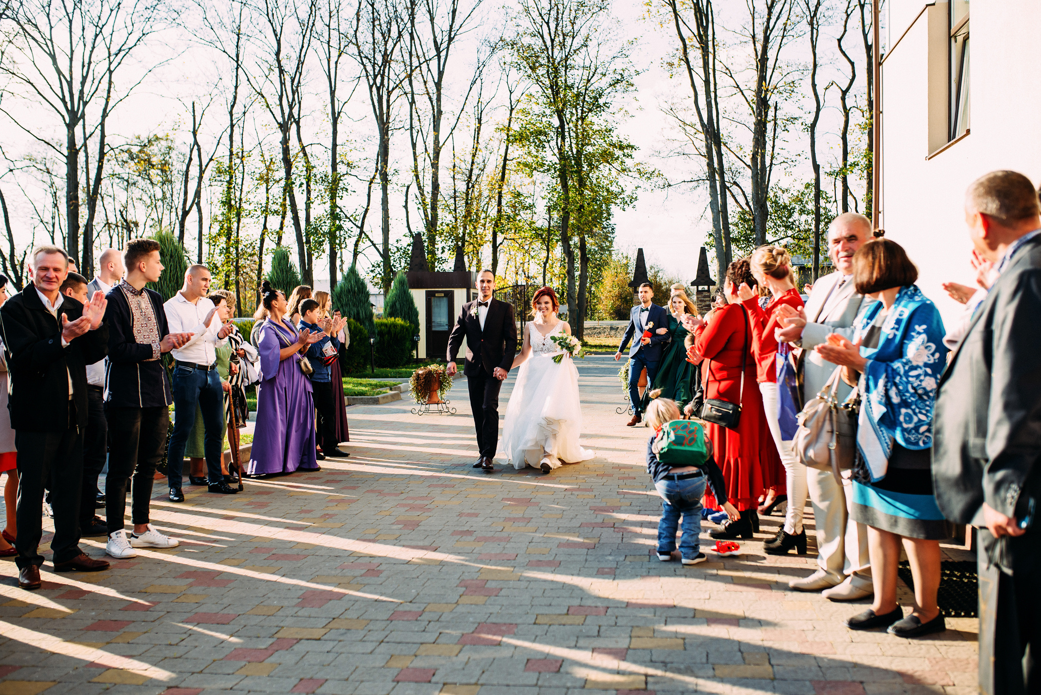 Атмосферне весілля закоханих молодят. Весільний фотограф | Рівне | Львів | Ваш фотограф на весілля