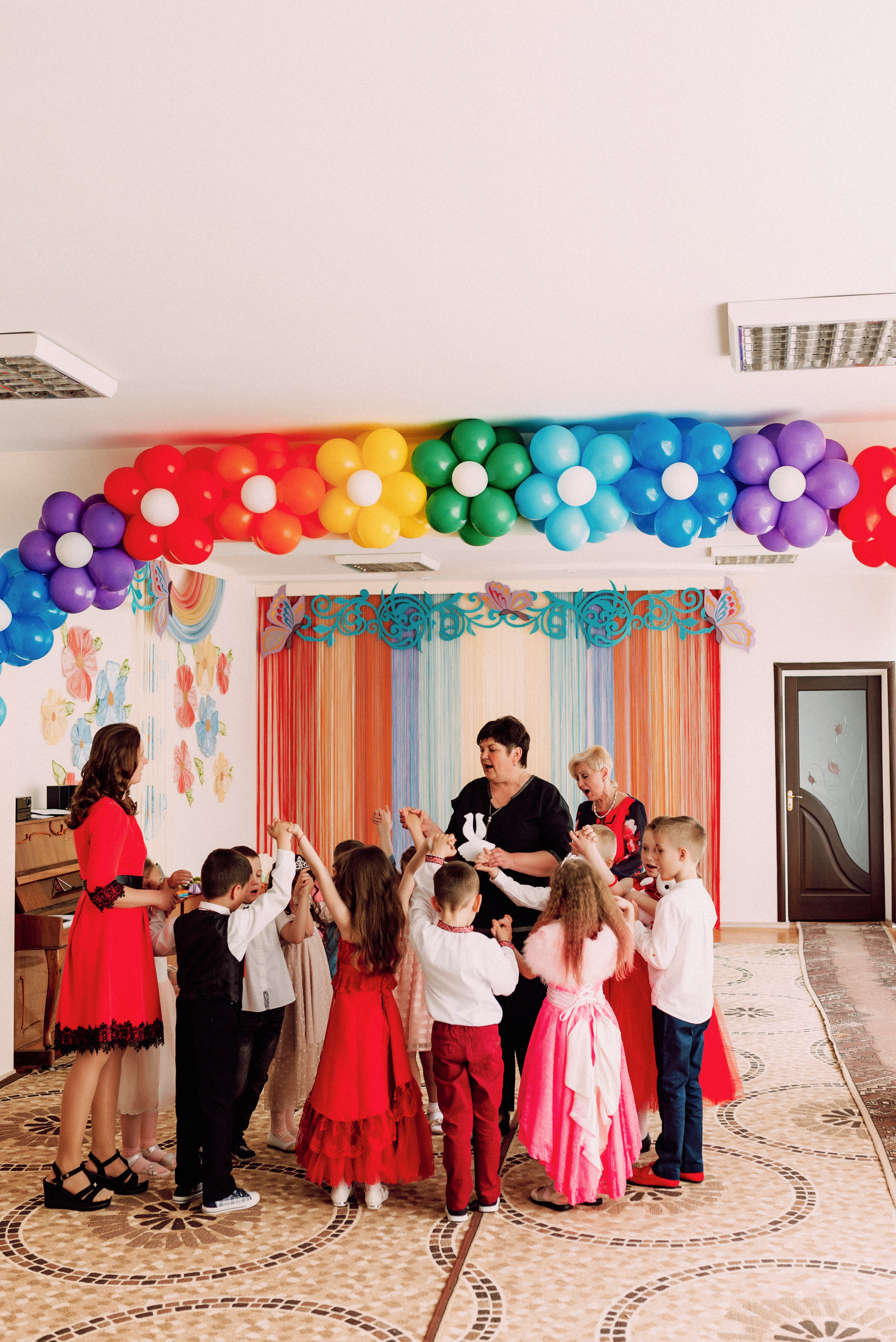 Ранок в садочку. Весільний фотограф | Рівне | Львів | Ваш фотограф на весілля