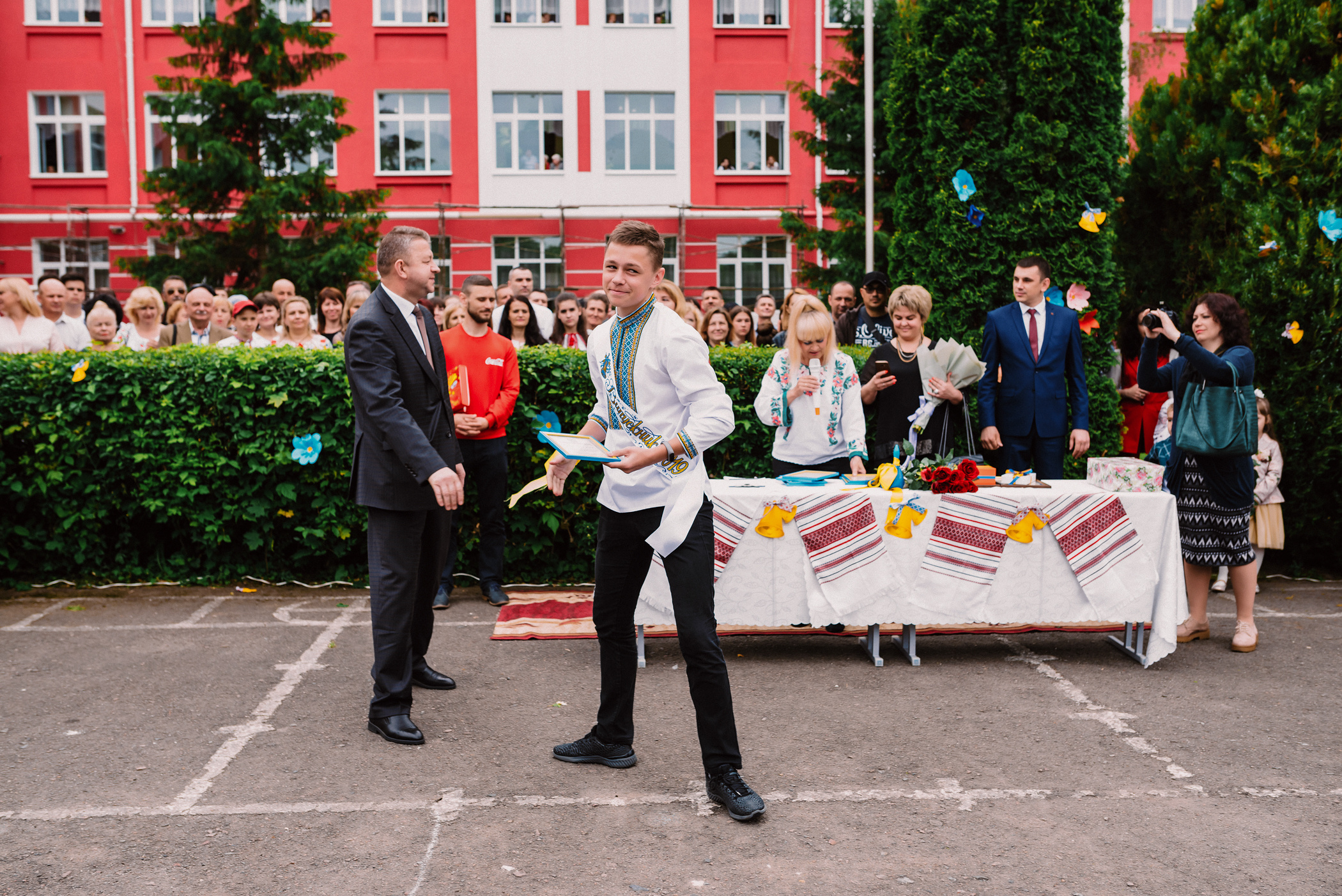 Останній Дзвоник. Весільний фотограф | Рівне | Львів | Ваш фотограф на весілля