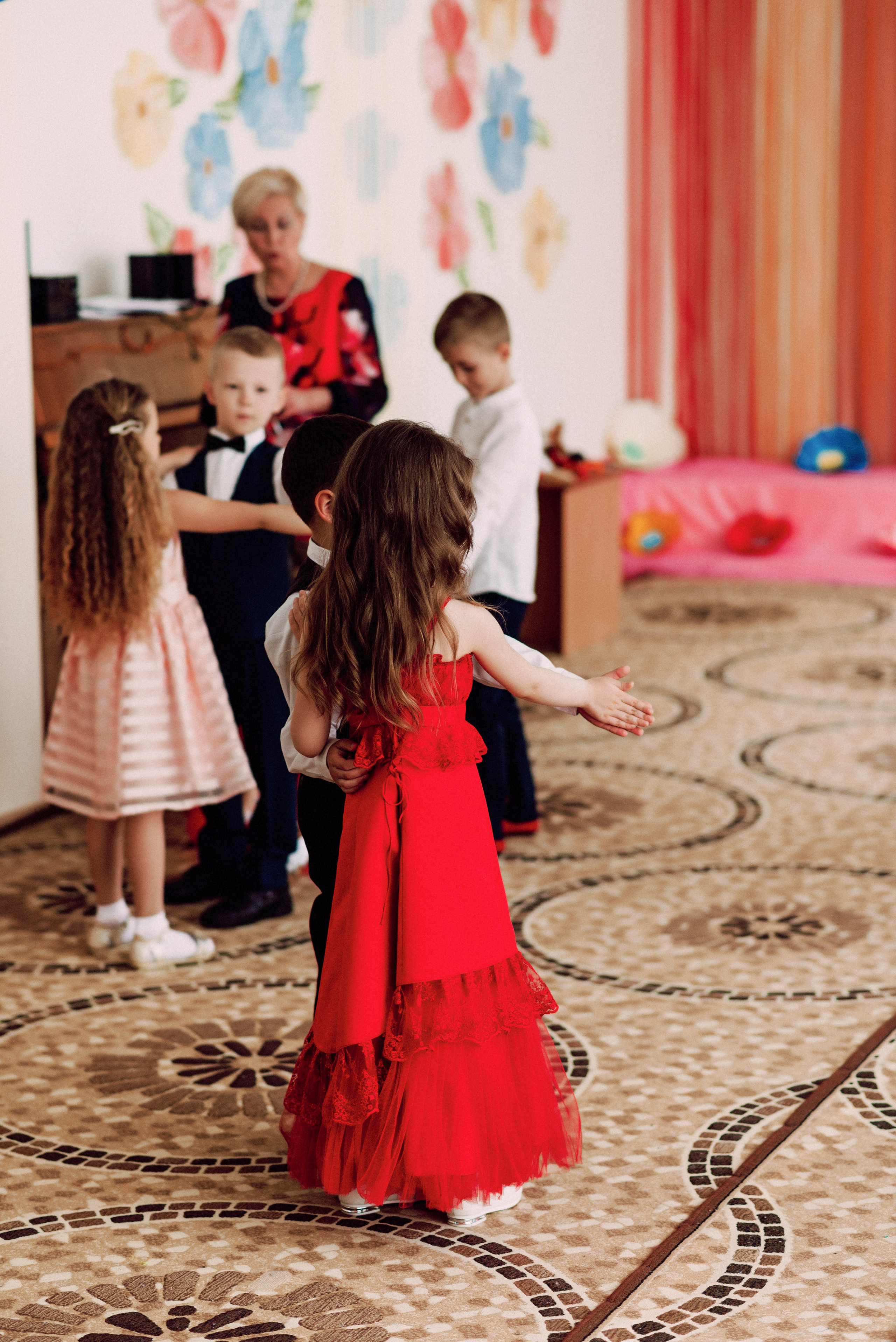 Ранок в садочку. Весільний фотограф | Рівне | Львів | Ваш фотограф на весілля