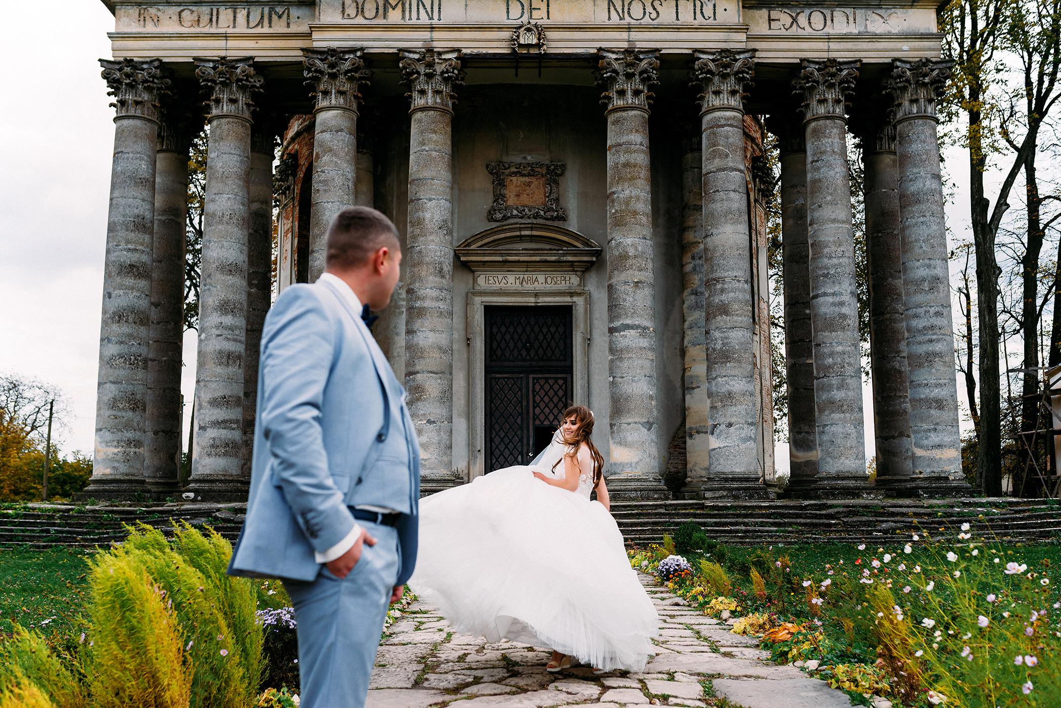 Крута зйомка в Підгорецькому замку. Весільний фотограф | Рівне | Львів | Ваш фотограф на весілля