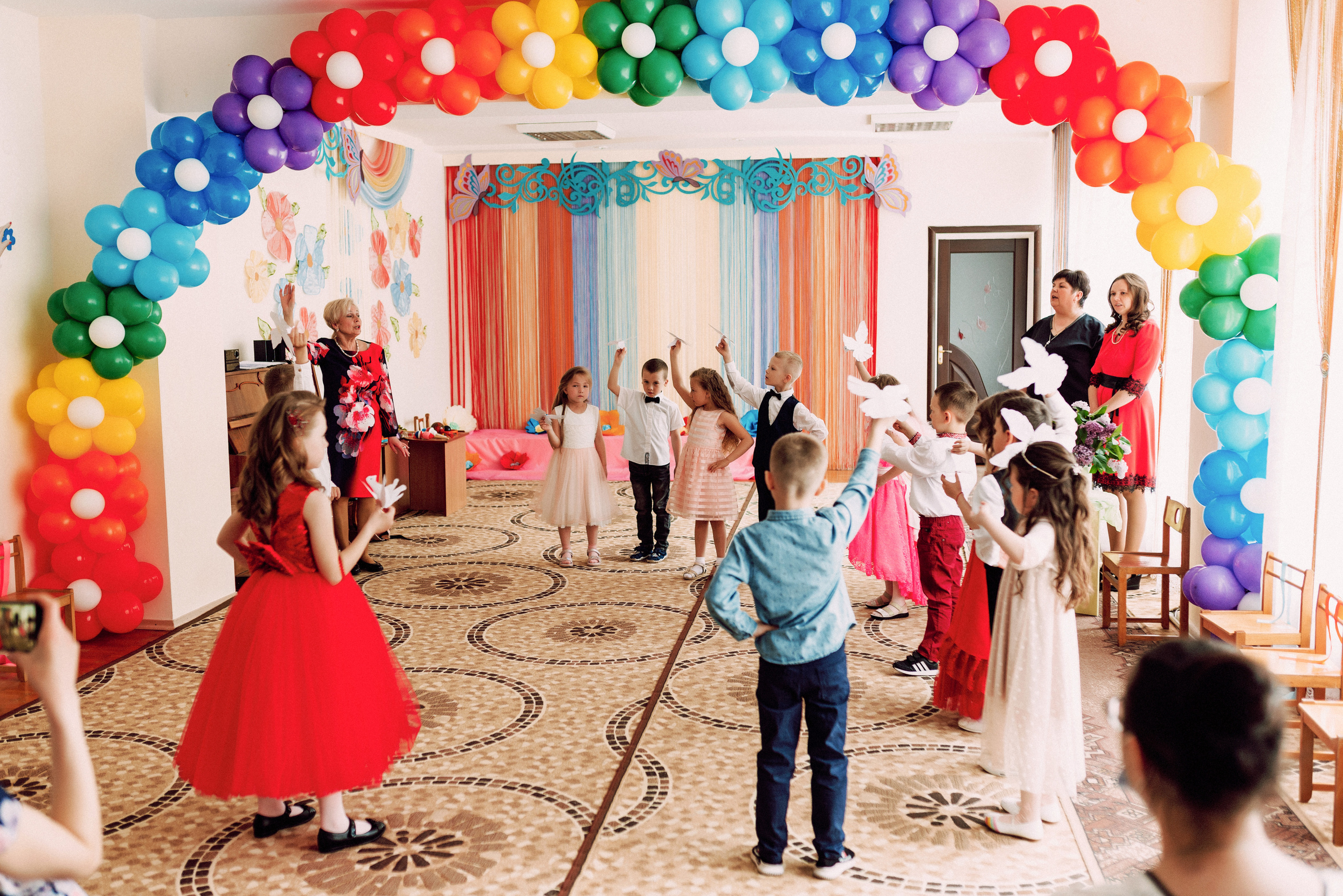 Ранок в садочку. Весільний фотограф | Рівне | Львів | Ваш фотограф на весілля