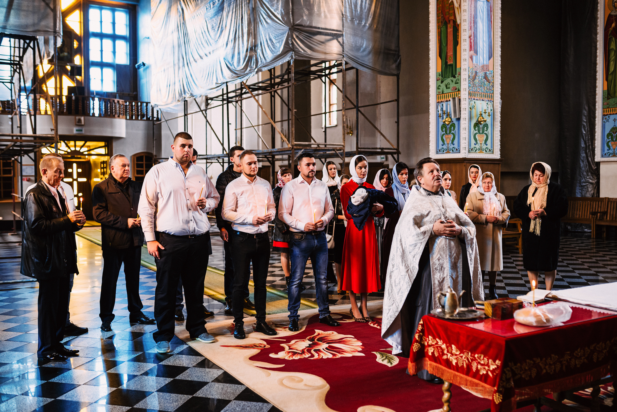 Хрещення маленького янголятка. Весільний фотограф | Рівне | Львів | Ваш фотограф на весілля