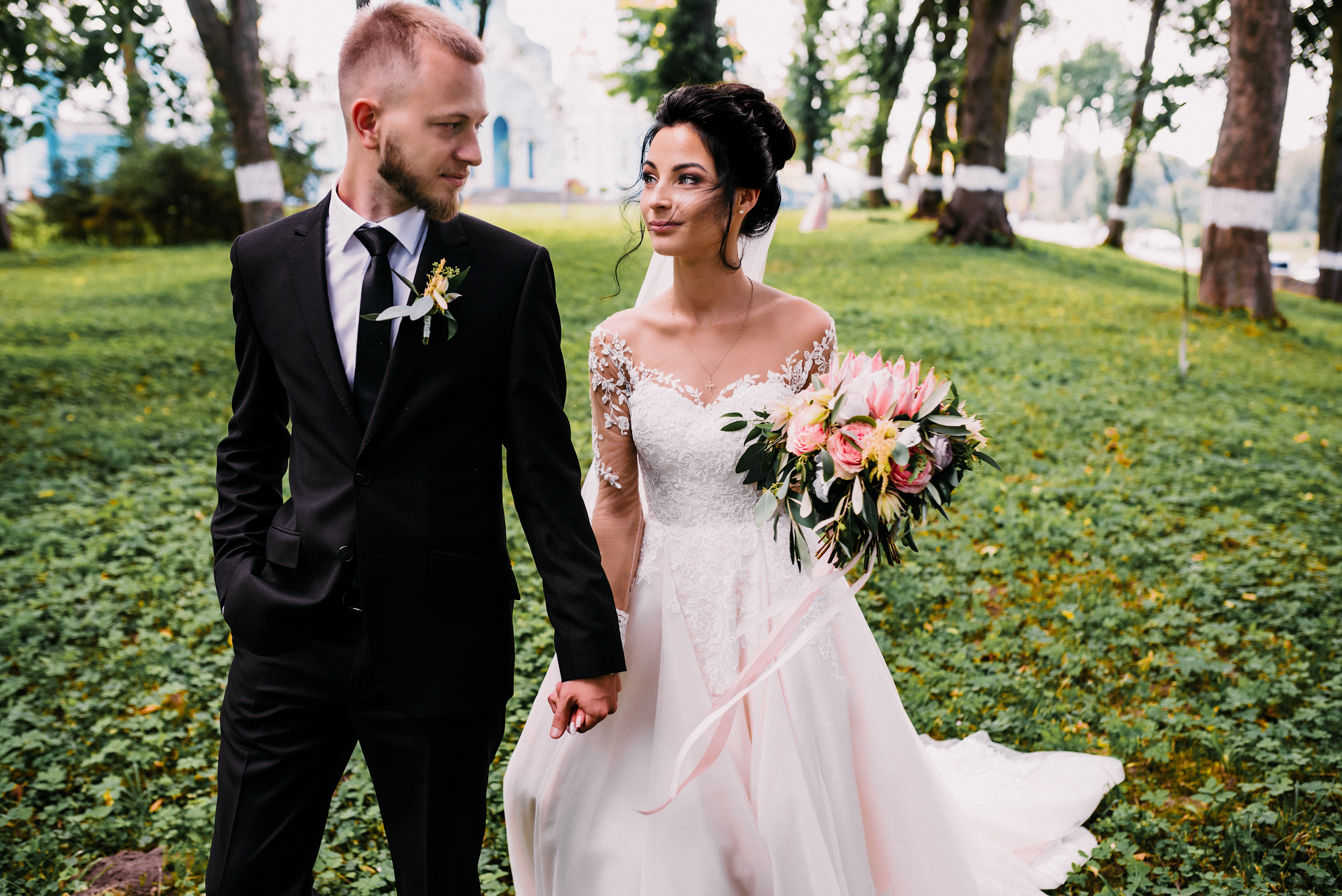 Весільна фотозйомка гарної пари в Рівному. Весільний фотограф | Рівне | Львів | Ваш фотограф на весілля