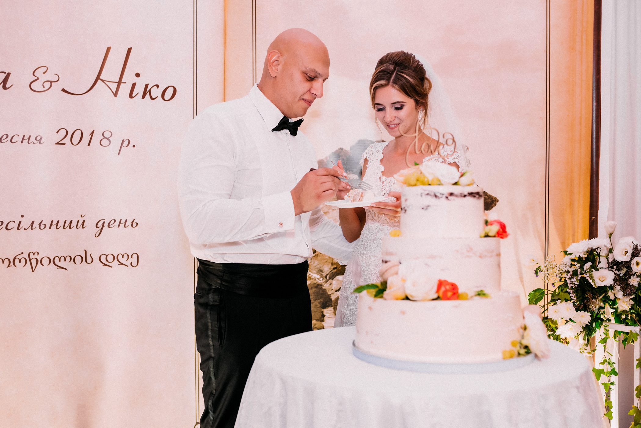 Інтернаціональне весілля в Дубенському замку. Весільний фотограф | Рівне | Львів | Ваш фотограф на весілля