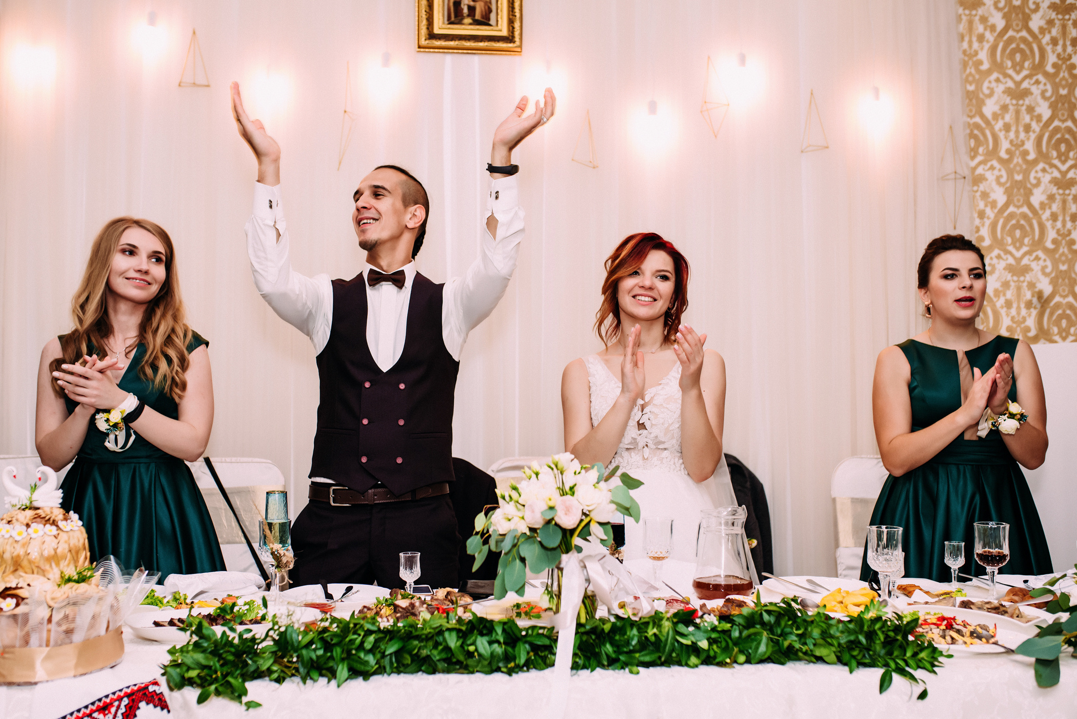 Атмосферне весілля закоханих молодят. Весільний фотограф | Рівне | Львів | Ваш фотограф на весілля