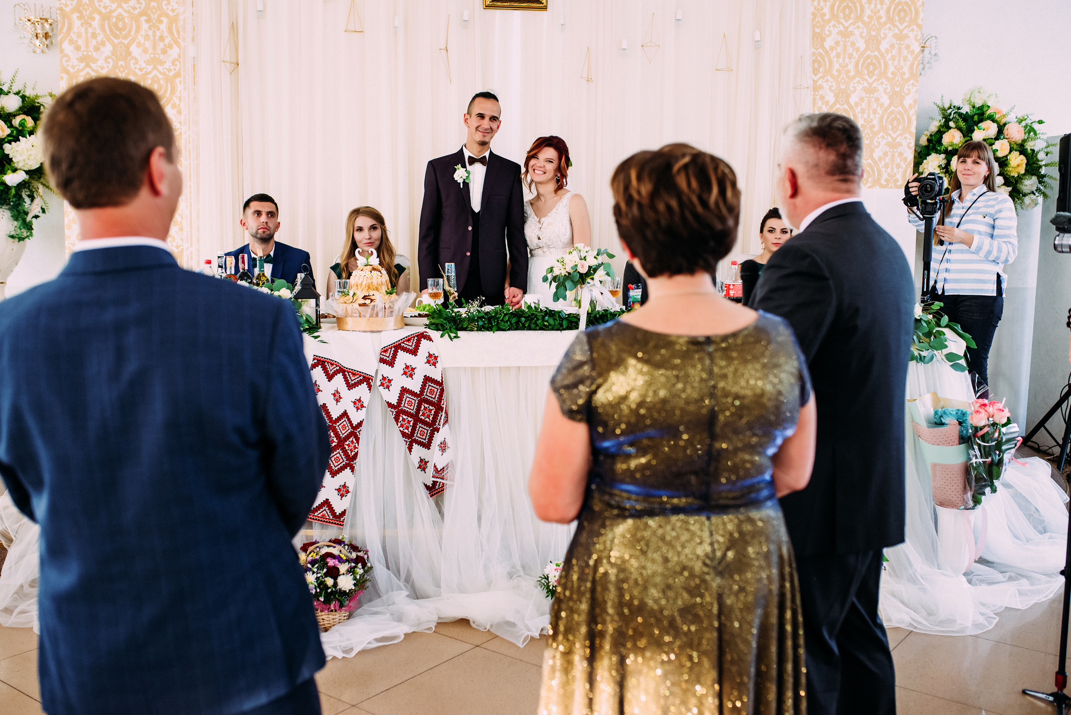 Атмосферне весілля закоханих молодят. Весільний фотограф | Рівне | Львів | Ваш фотограф на весілля