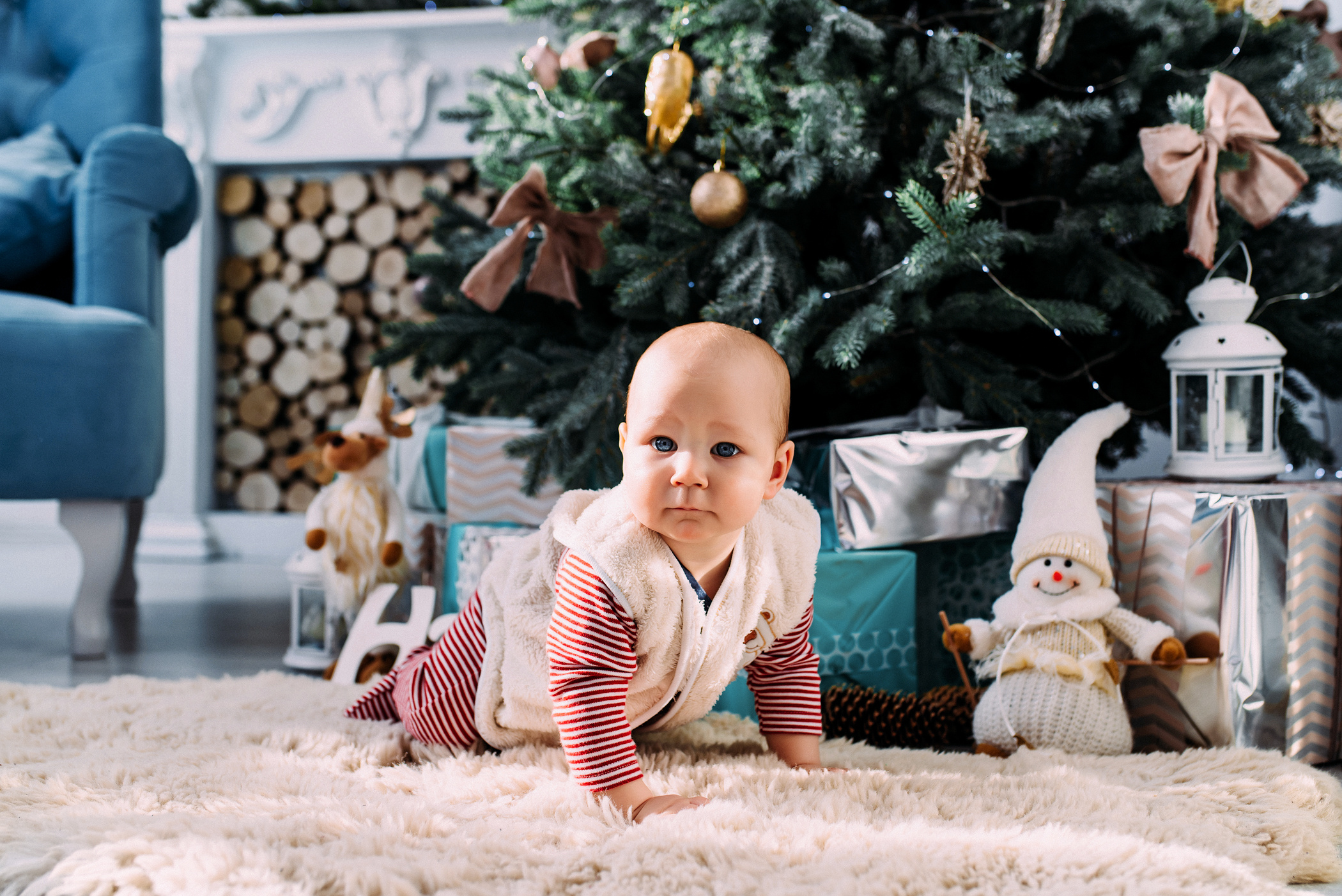 Щаслива сім’я в студії. Весільний фотограф | Рівне | Львів | Ваш фотограф на весілля