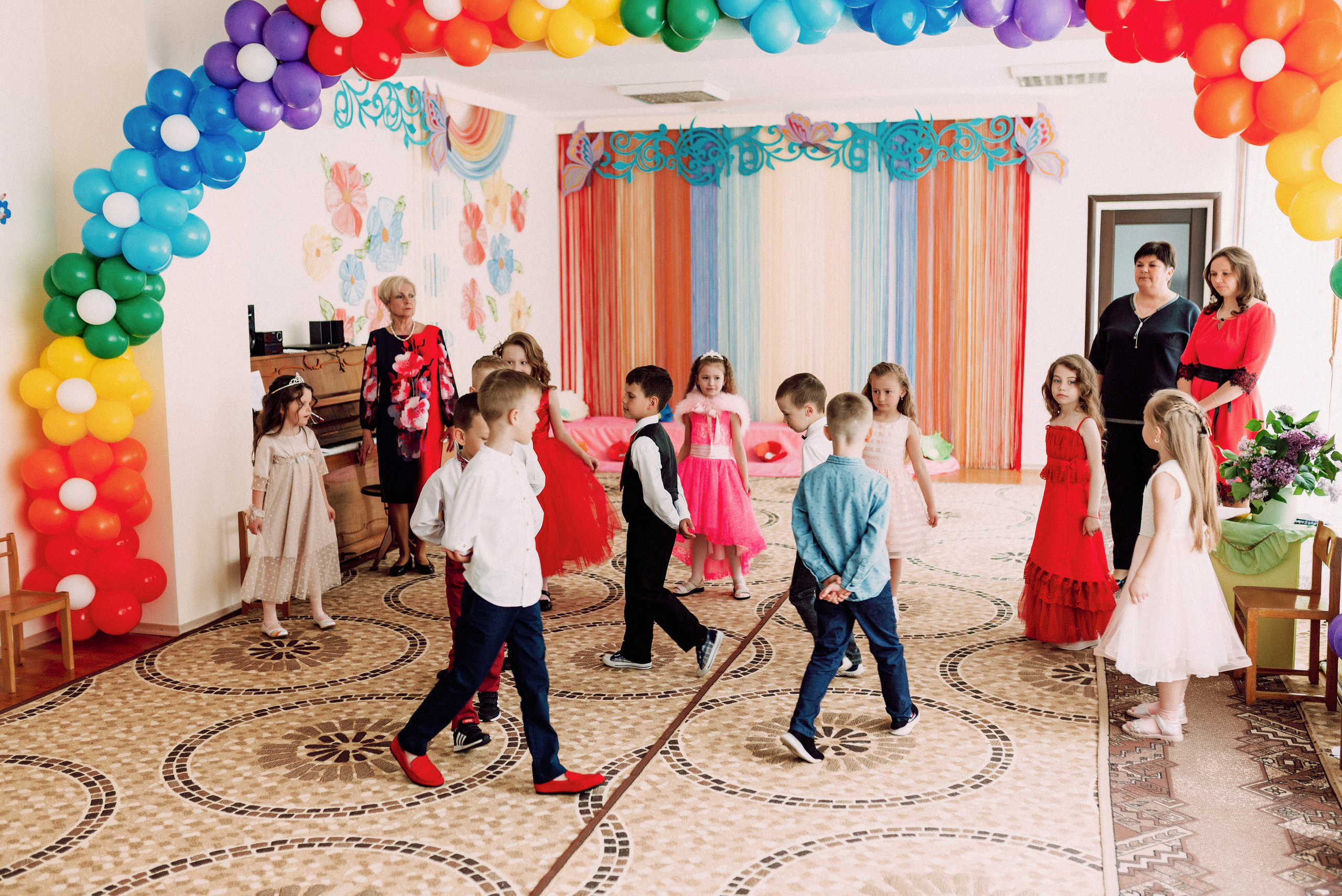 Ранок в садочку. Весільний фотограф | Рівне | Львів | Ваш фотограф на весілля