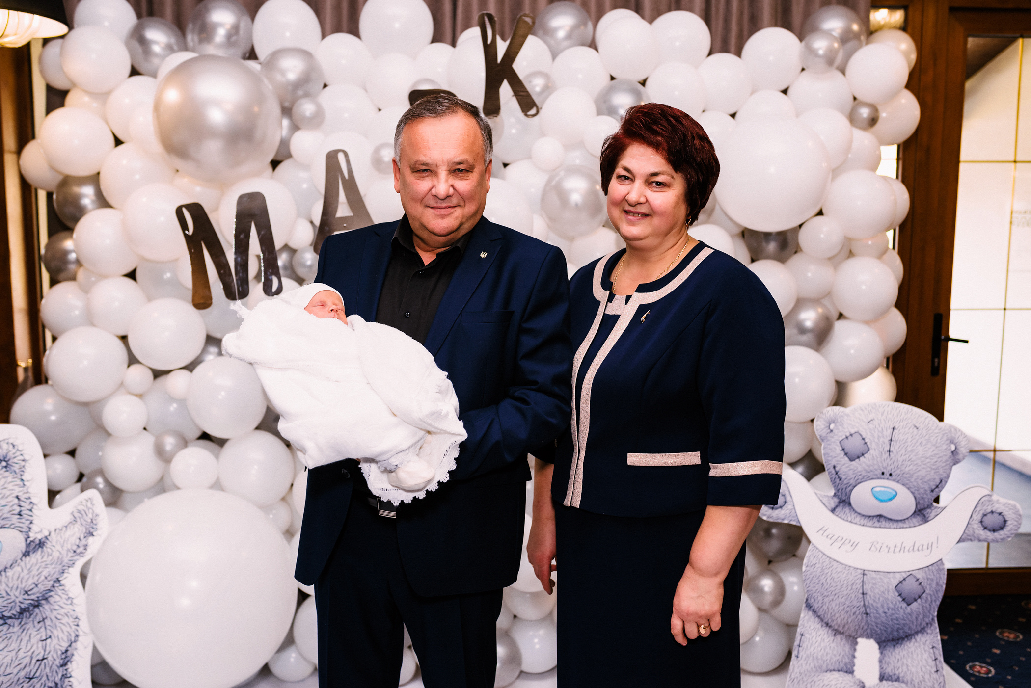 Хрещення маленького янголятка. Весільний фотограф | Рівне | Львів | Ваш фотограф на весілля