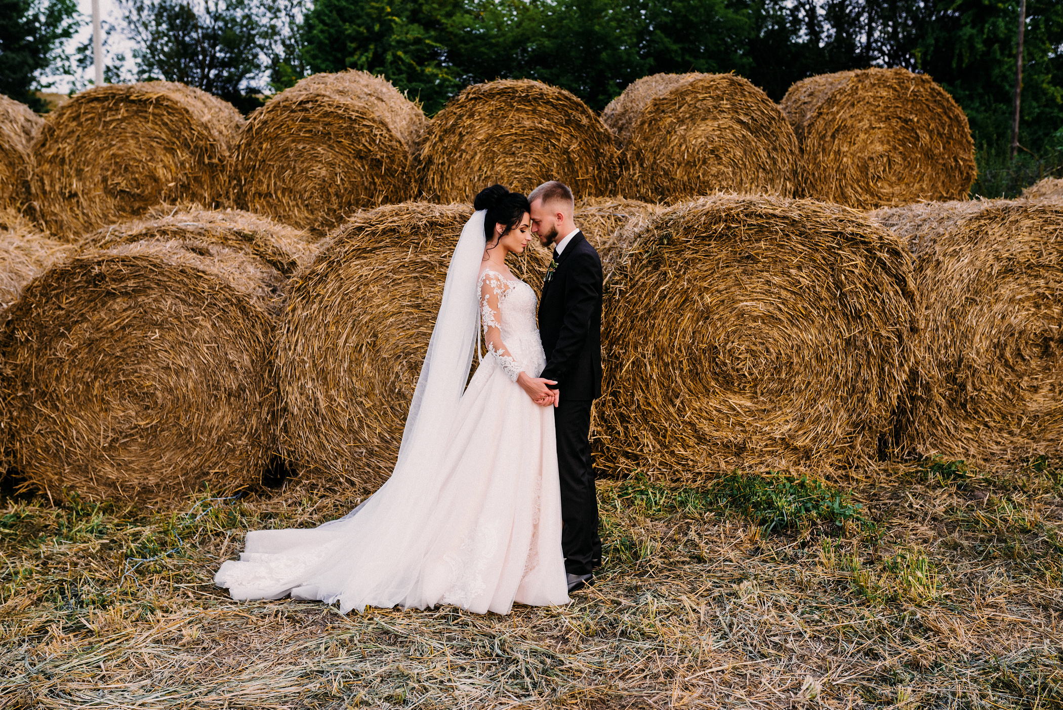 Весільна фотозйомка гарної пари в Рівному. Весільний фотограф | Рівне | Львів | Ваш фотограф на весілля
