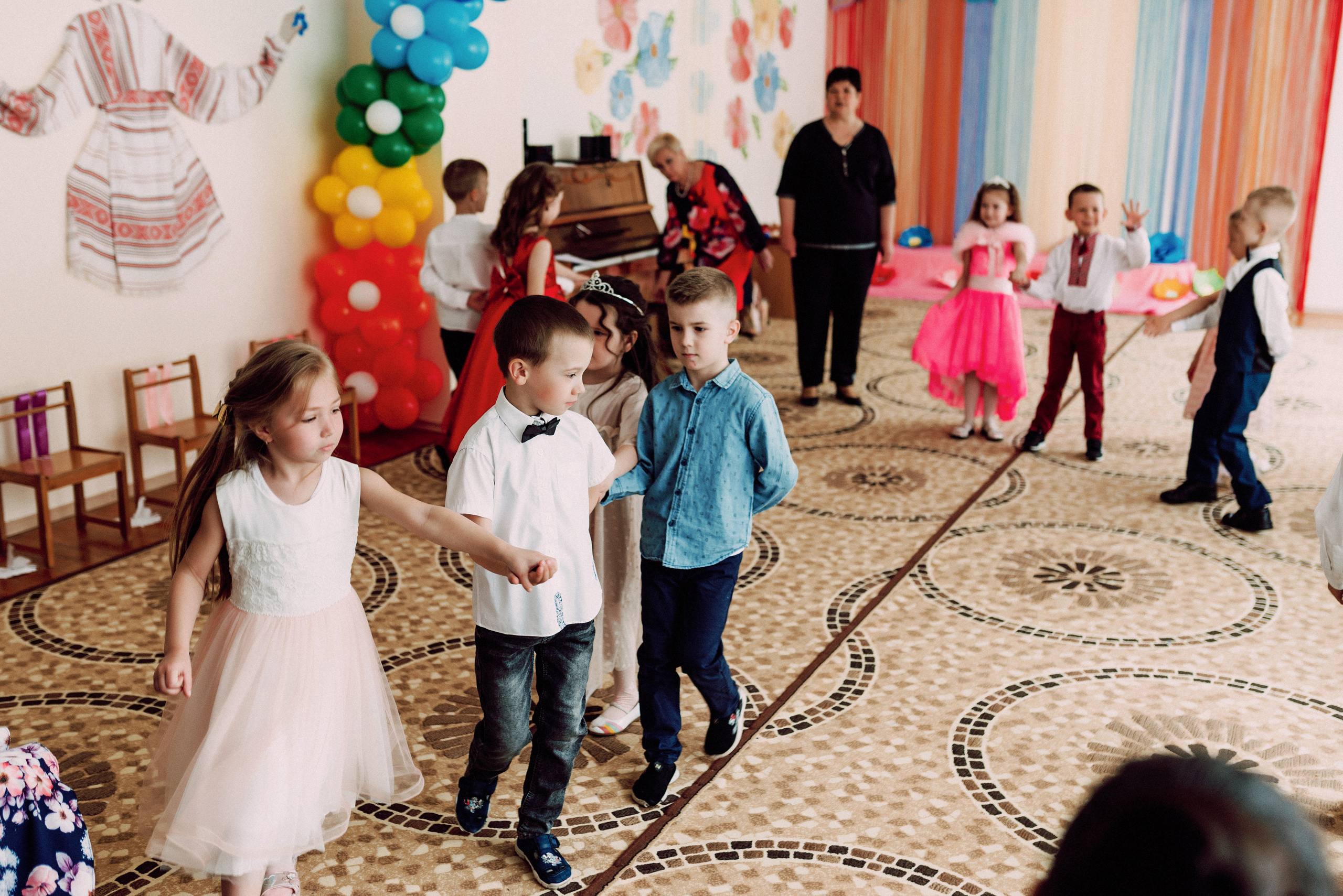 Ранок в садочку. Весільний фотограф | Рівне | Львів | Ваш фотограф на весілля