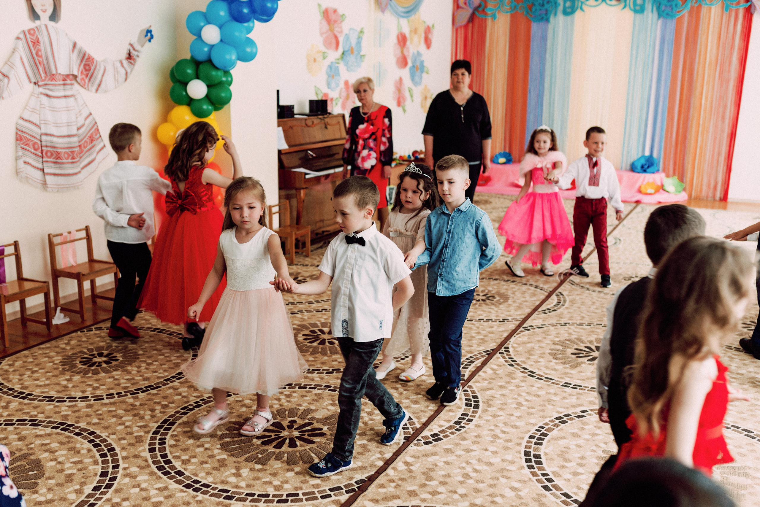 Ранок в садочку. Весільний фотограф | Рівне | Львів | Ваш фотограф на весілля