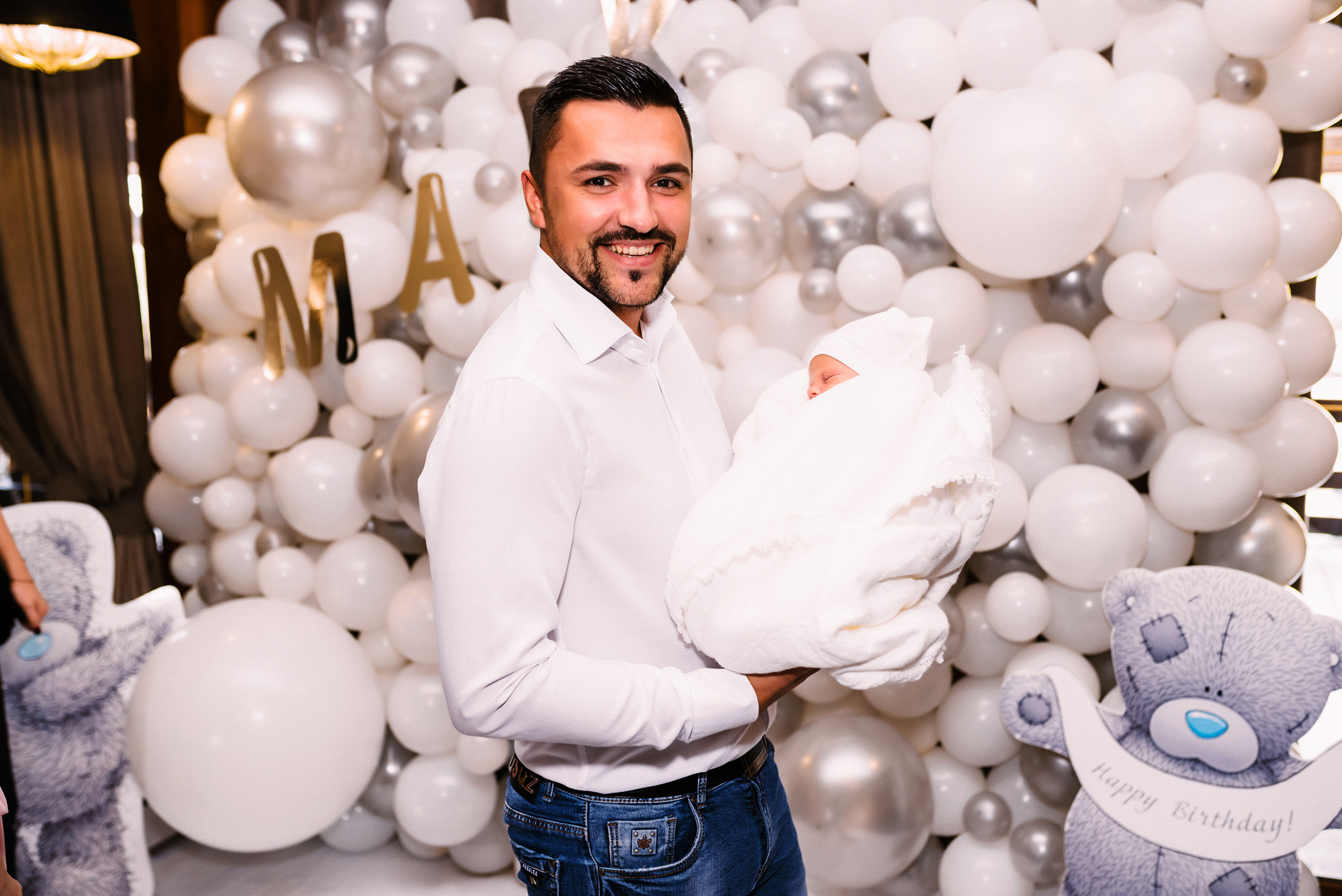 Хрещення маленького янголятка. Весільний фотограф | Рівне | Львів | Ваш фотограф на весілля