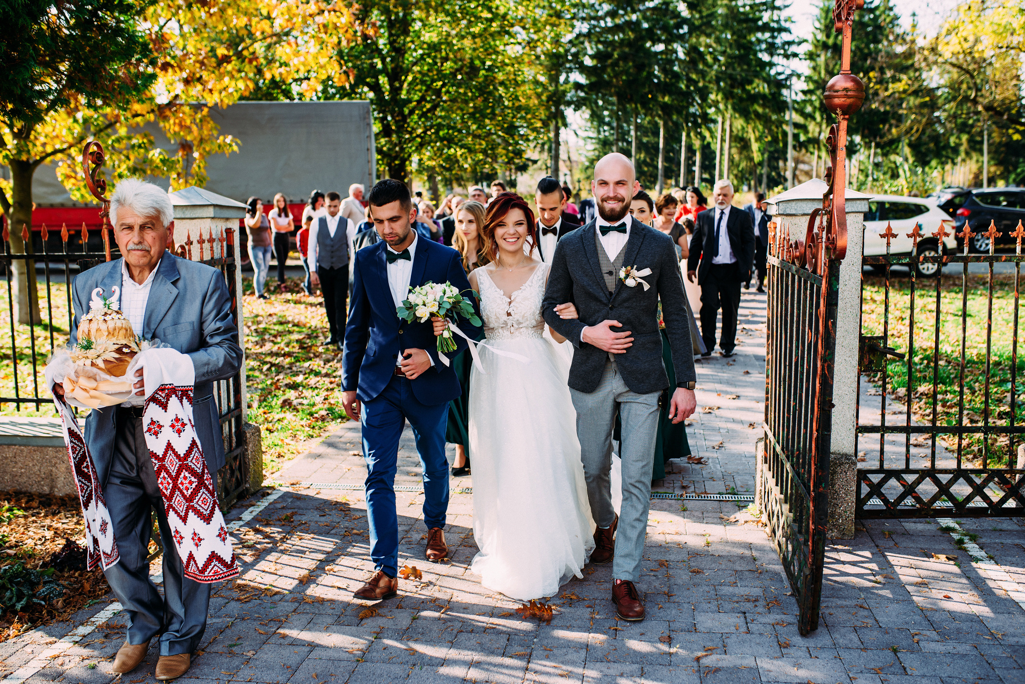 Атмосферне весілля закоханих молодят. Весільний фотограф | Рівне | Львів | Ваш фотограф на весілля
