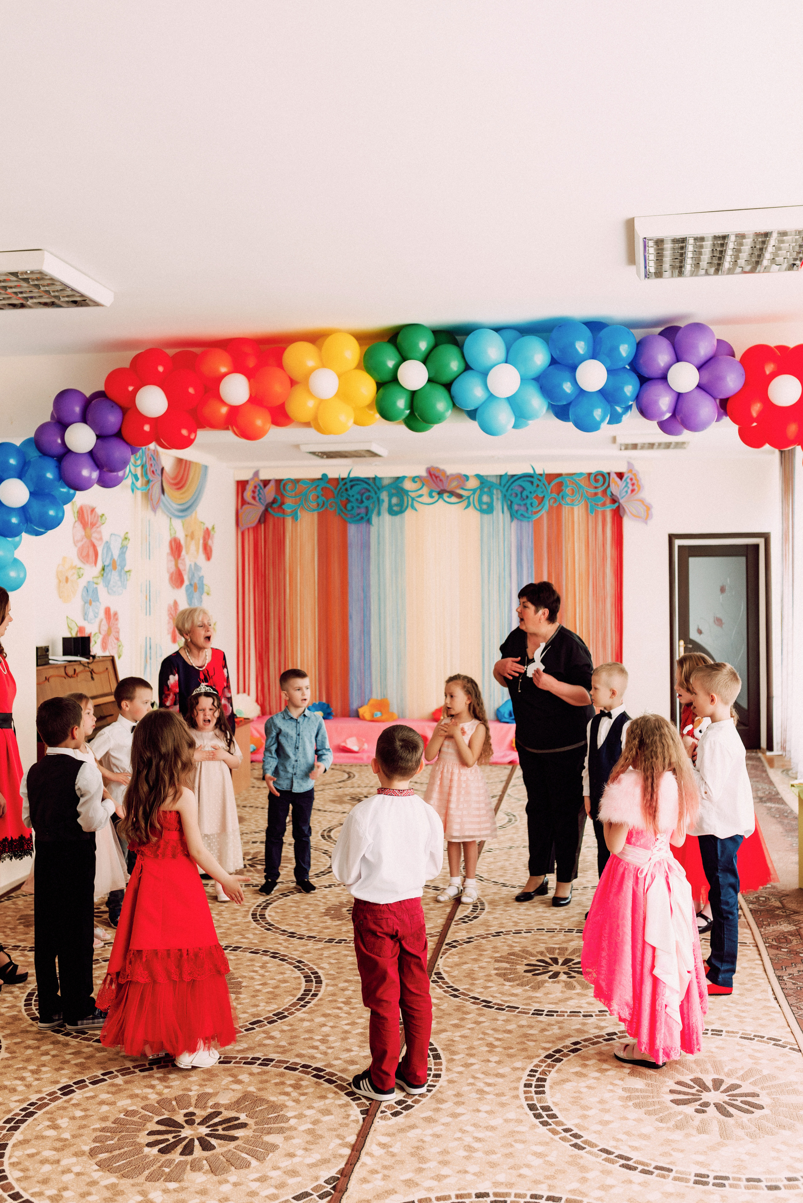 Ранок в садочку. Весільний фотограф | Рівне | Львів | Ваш фотограф на весілля