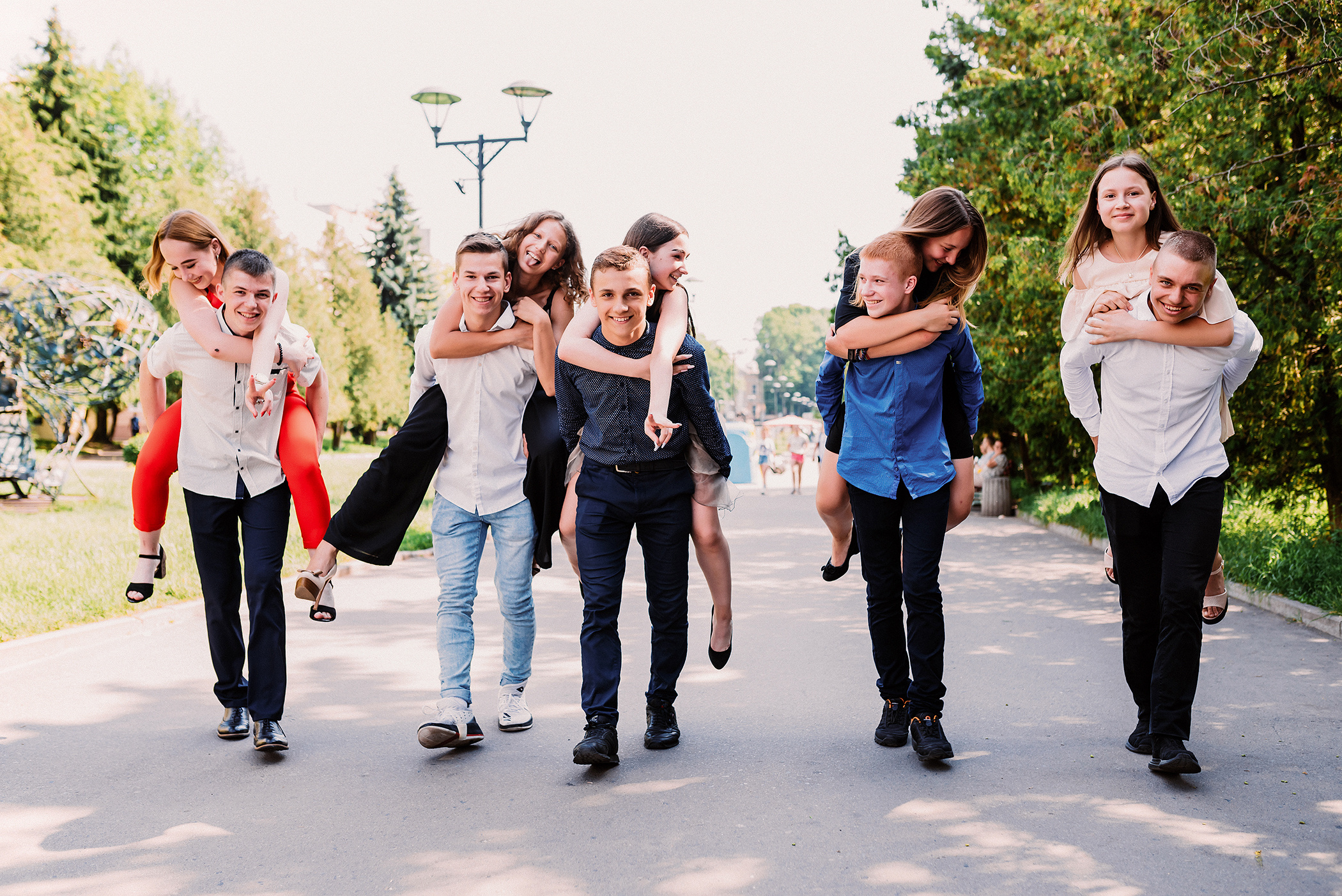 Фотосесія 9-го класу. Весільний фотограф | Рівне | Львів | Ваш фотограф на весілля