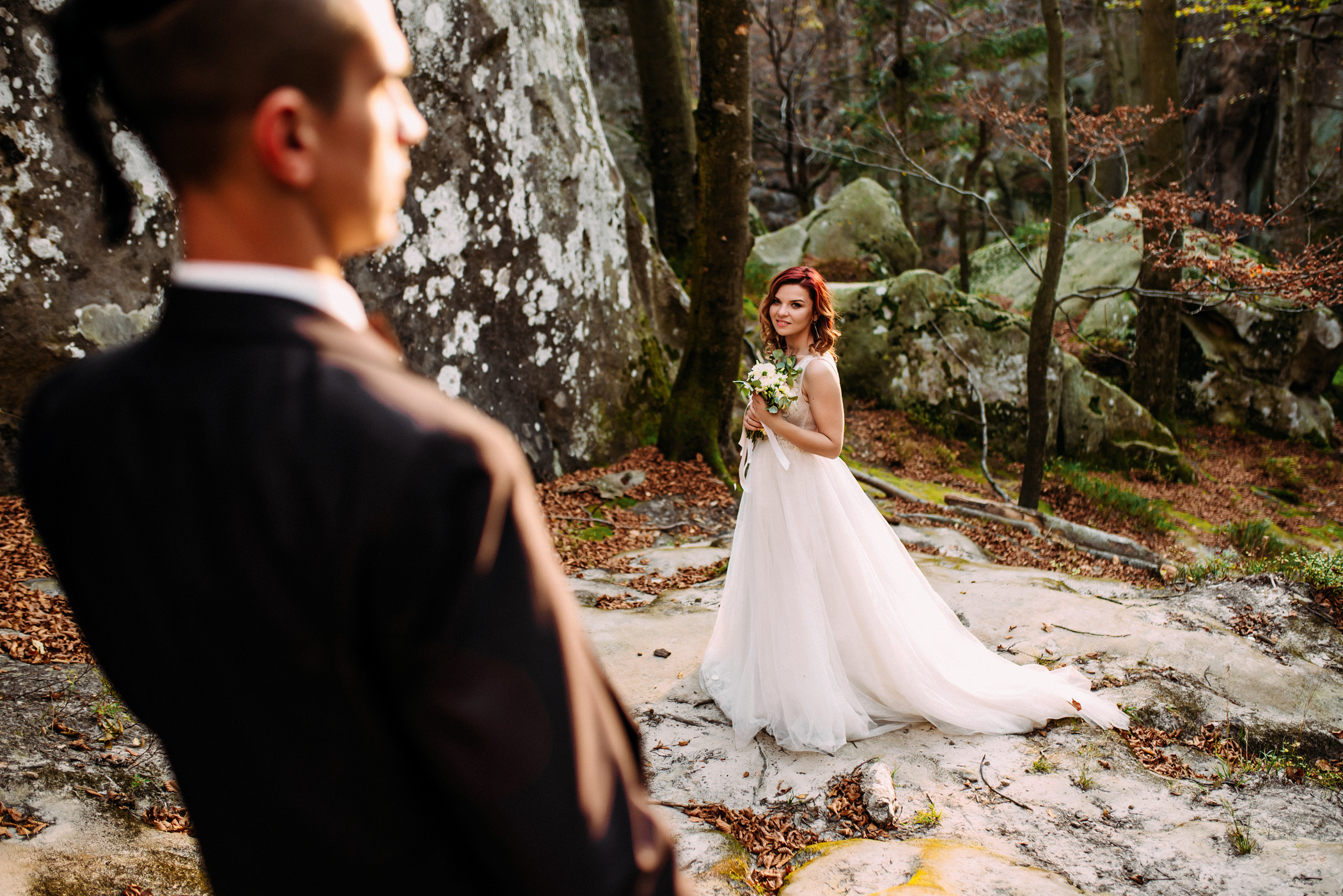 Післявесільна фотосесія в скелях Довбуша. Весільний фотограф | Рівне | Львів | Ваш фотограф на весілля